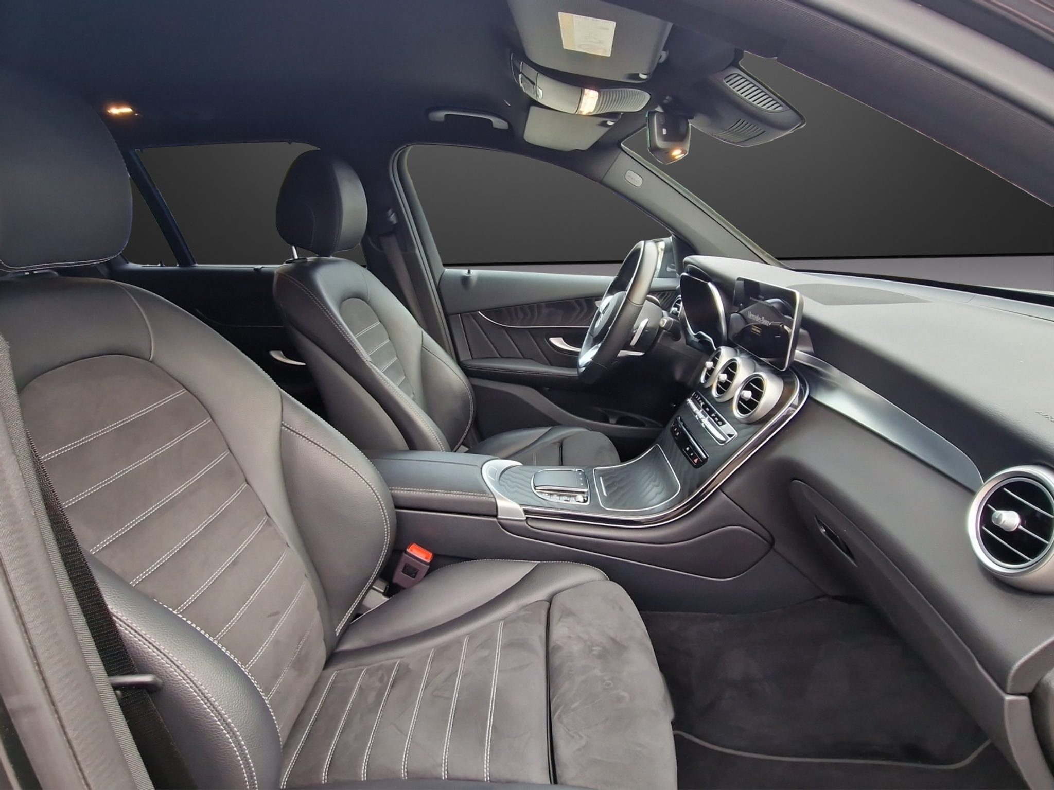 listing desktop thumbnail image 11