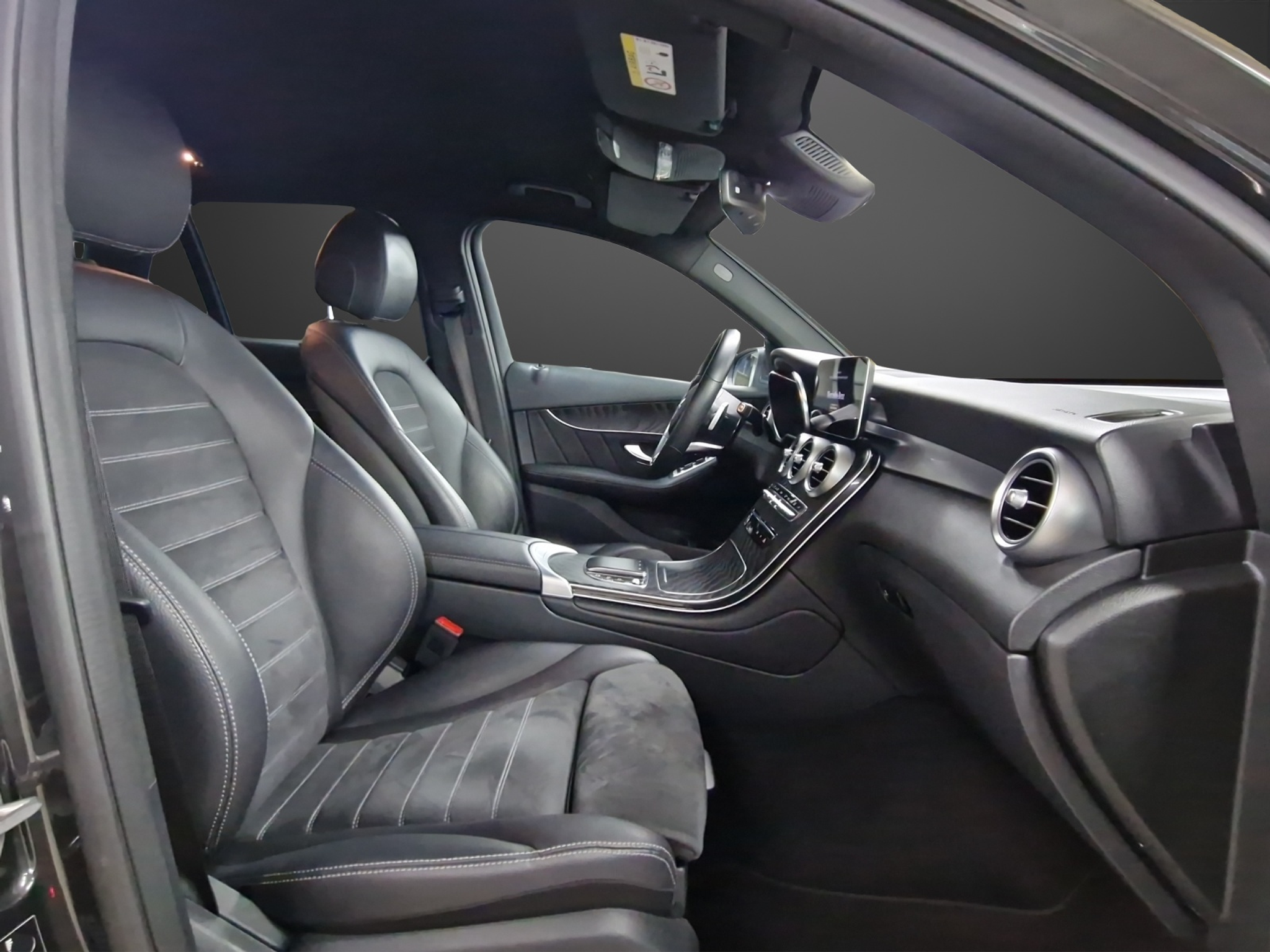 listing desktop thumbnail image 11