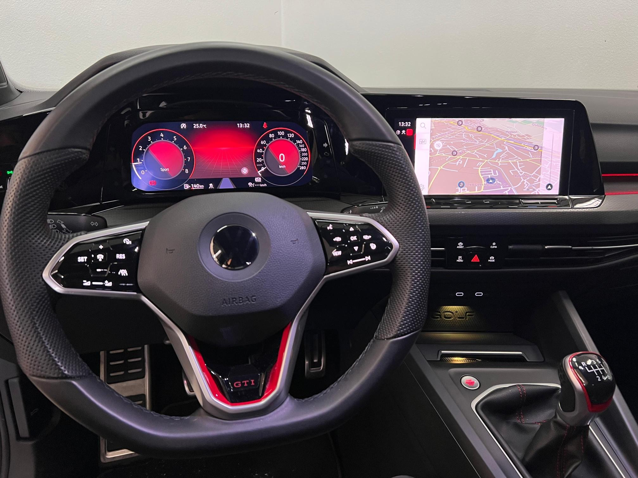 listing desktop thumbnail image 6