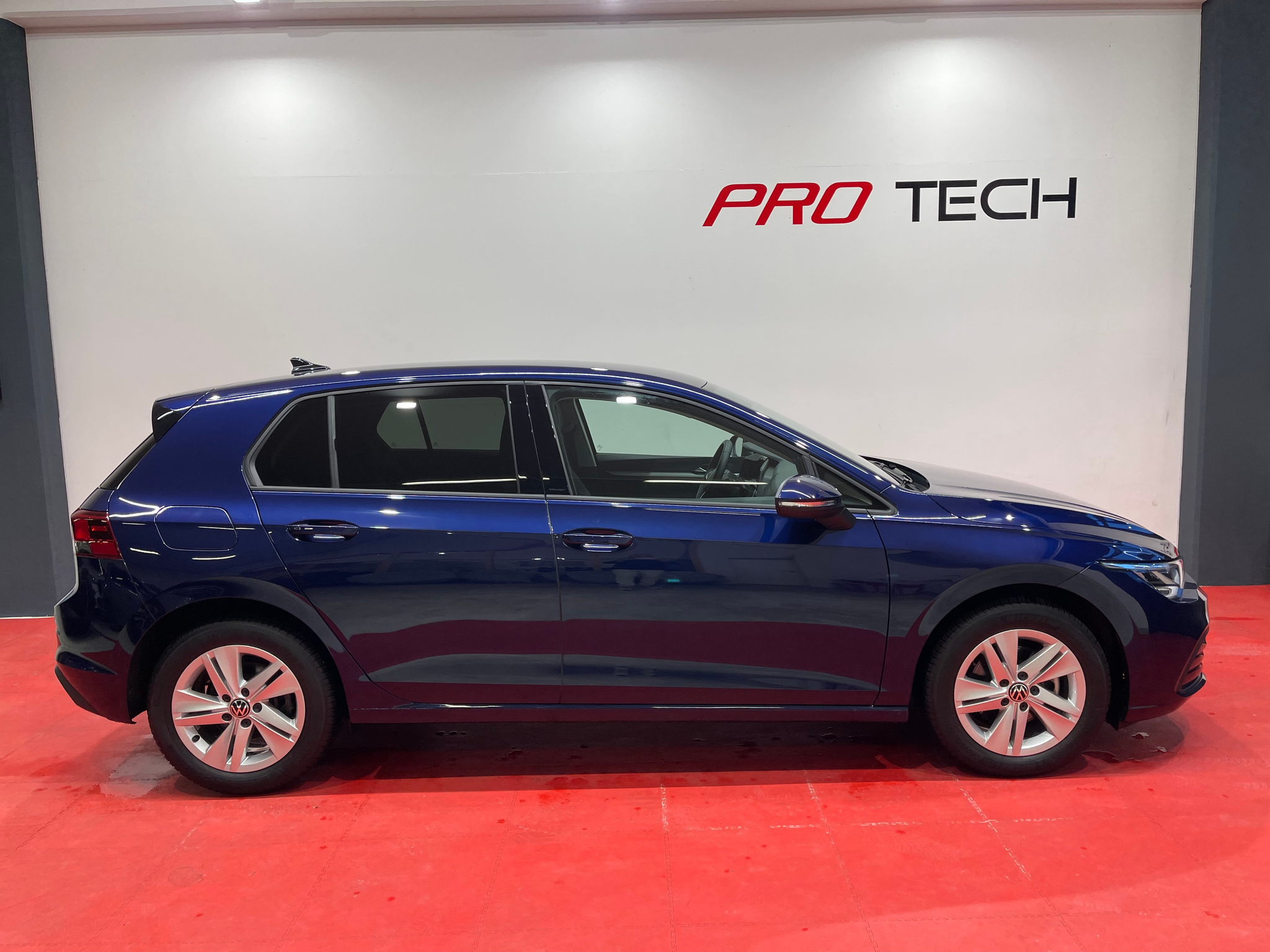 listing desktop thumbnail image 4