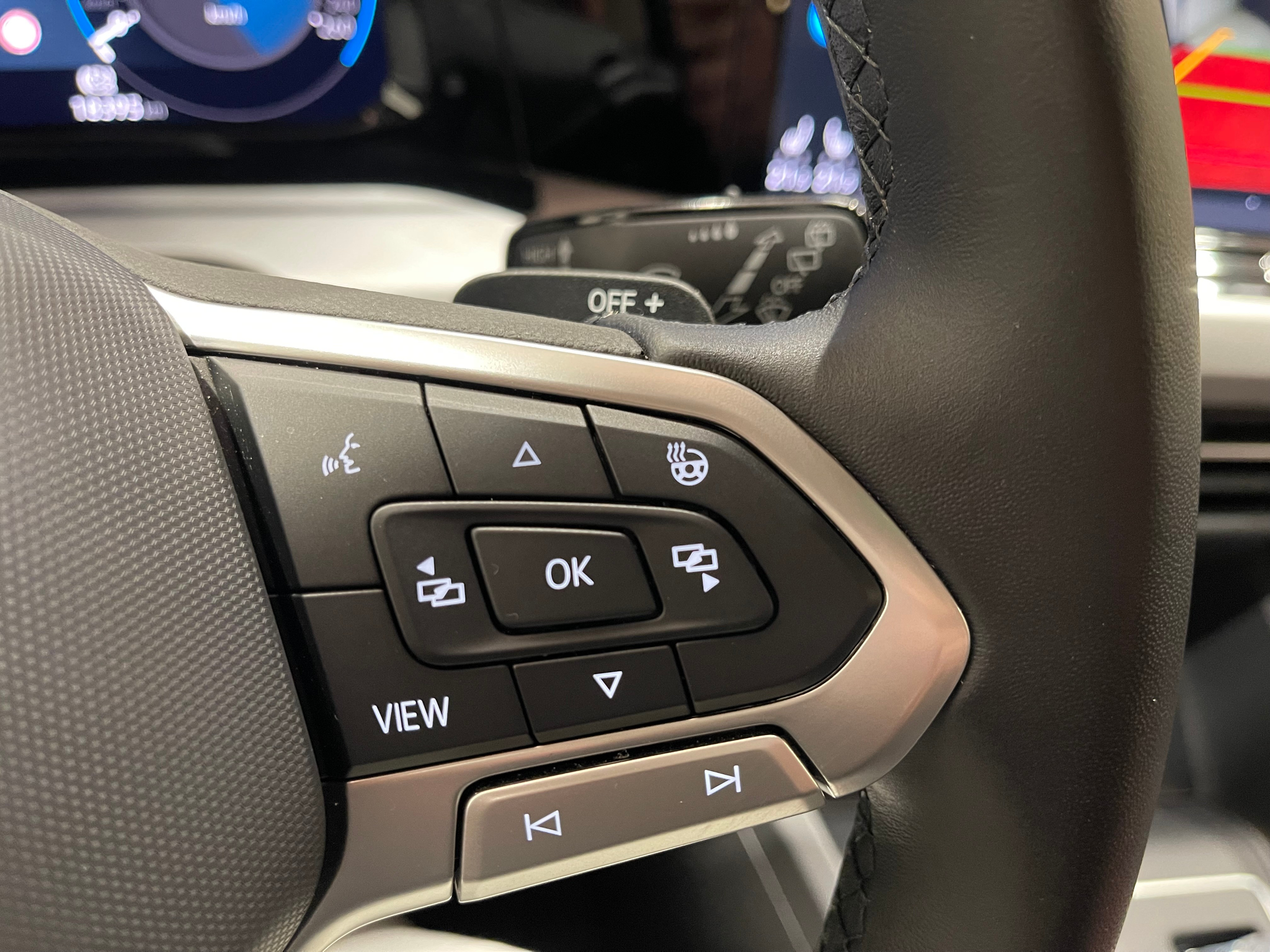 listing desktop thumbnail image 23