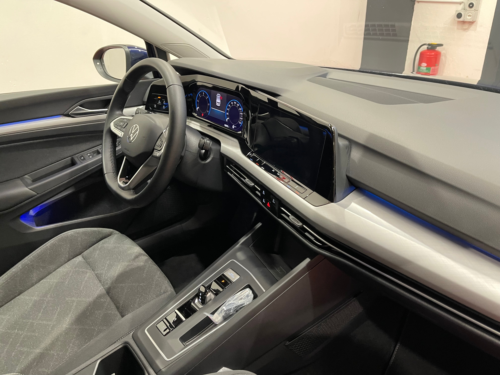 listing desktop thumbnail image 15