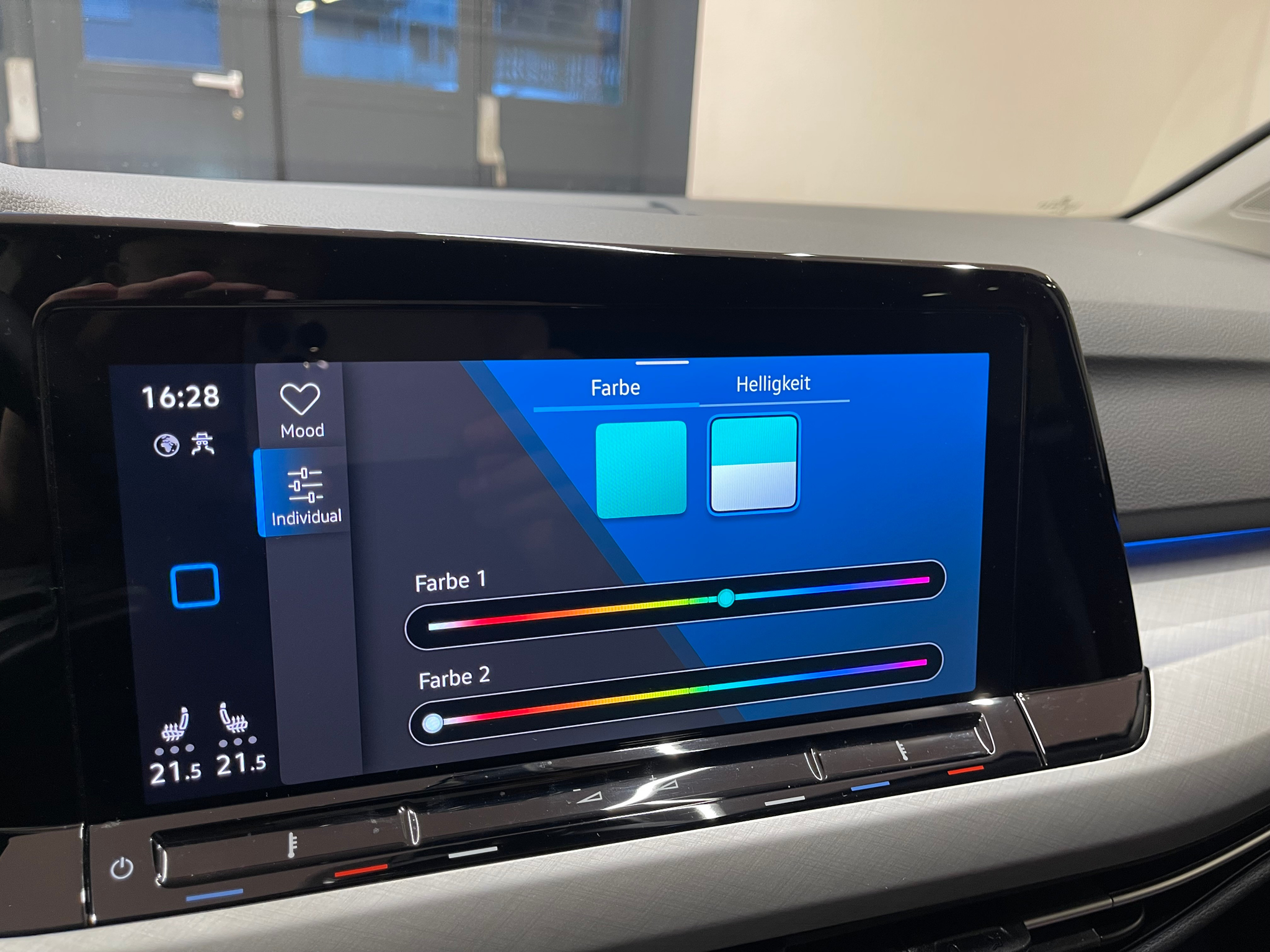 listing desktop thumbnail image 25