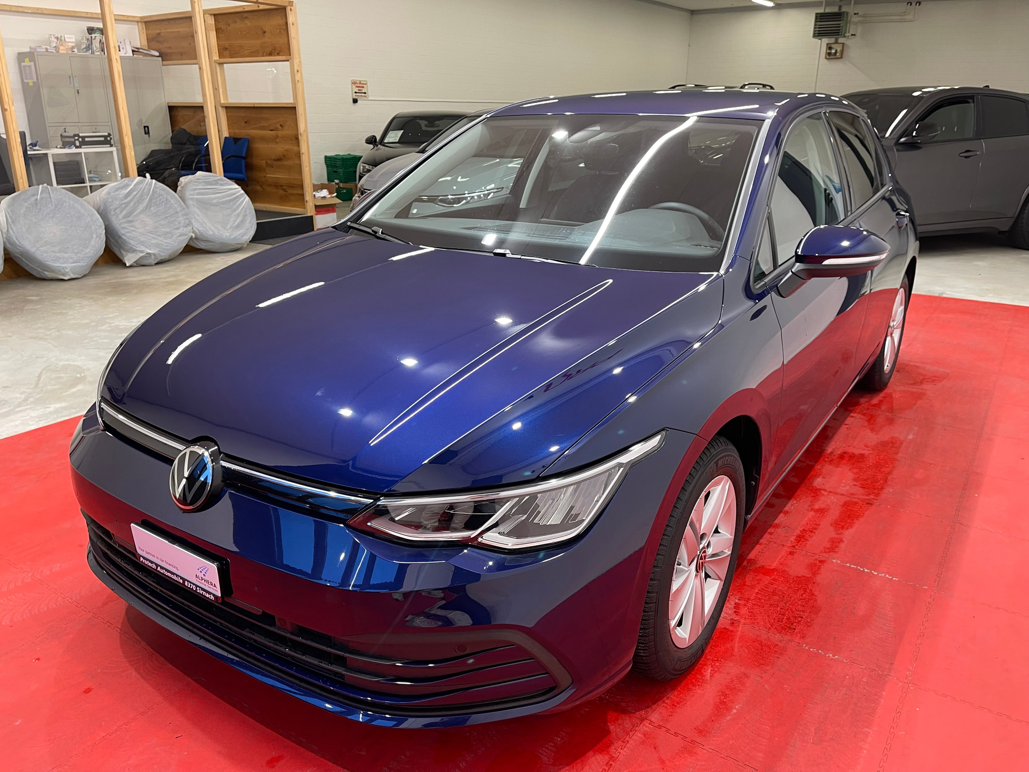 listing desktop thumbnail image 2