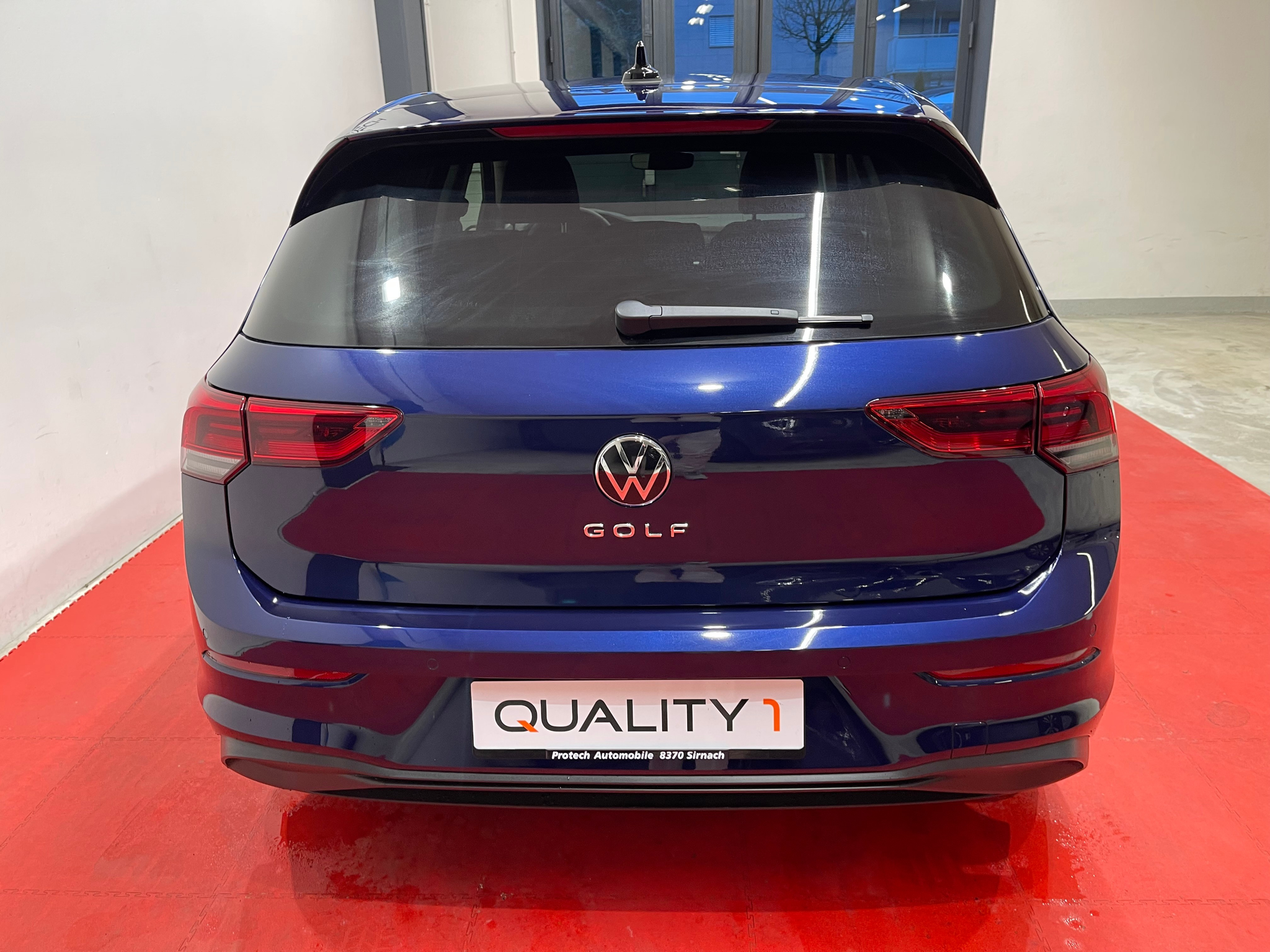 listing desktop thumbnail image 6