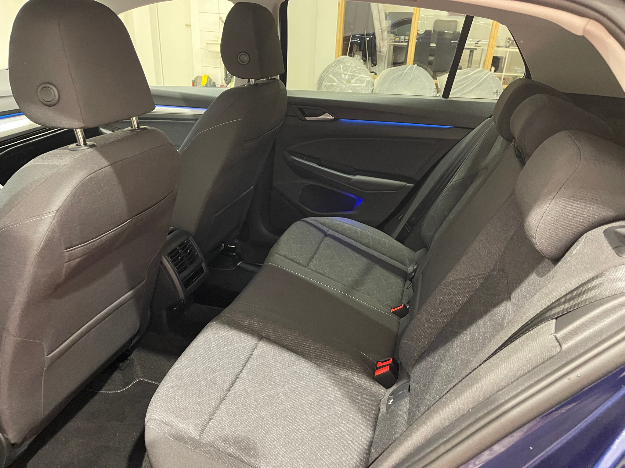 listing desktop thumbnail image 11