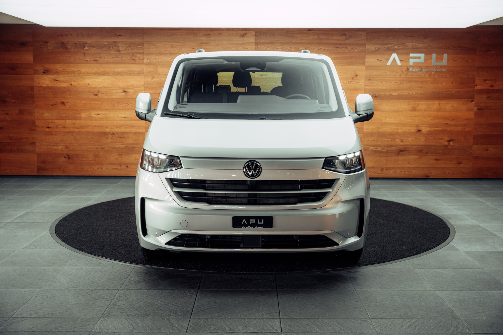 listing desktop thumbnail image 18