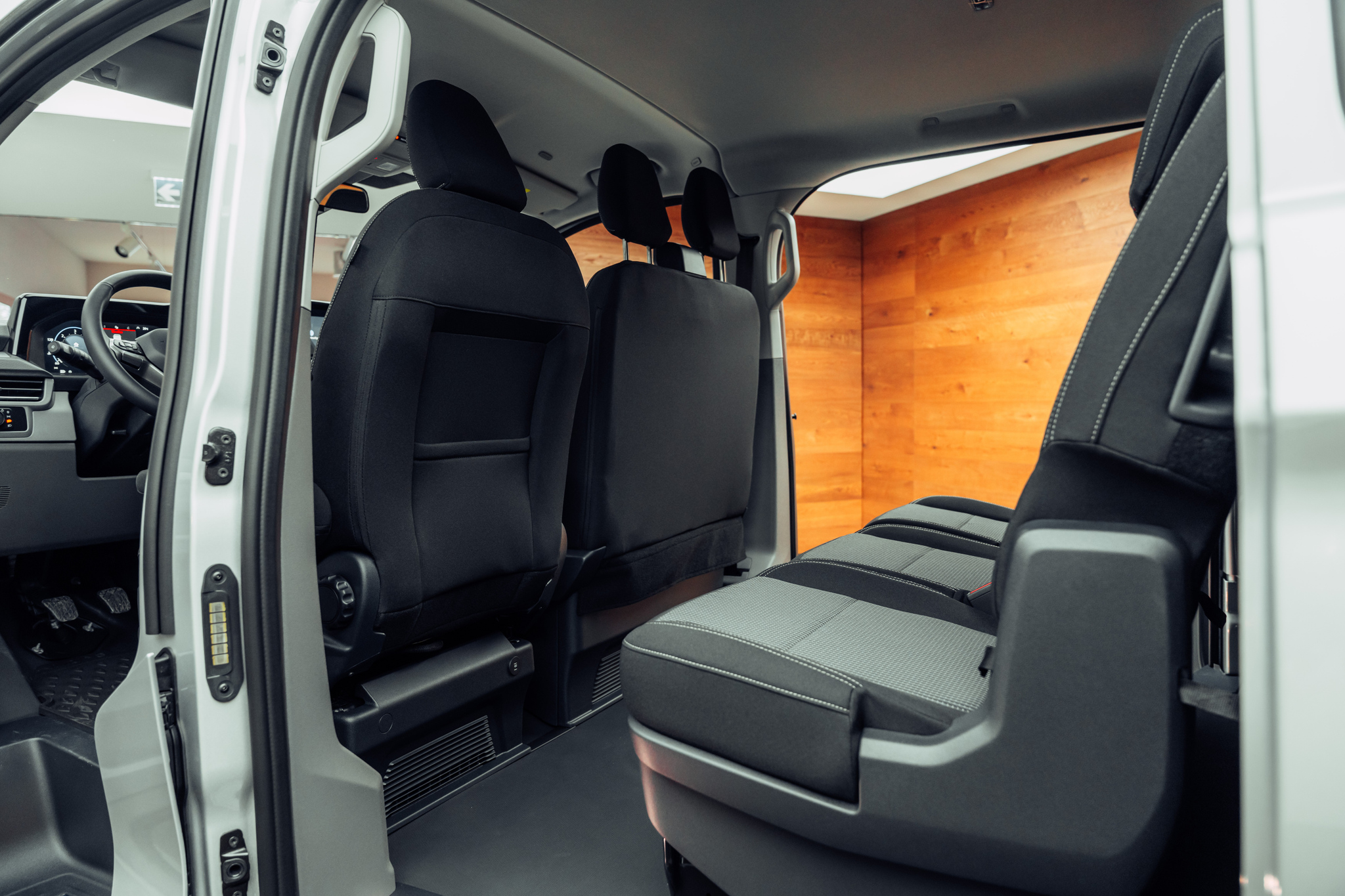 listing desktop thumbnail image 8