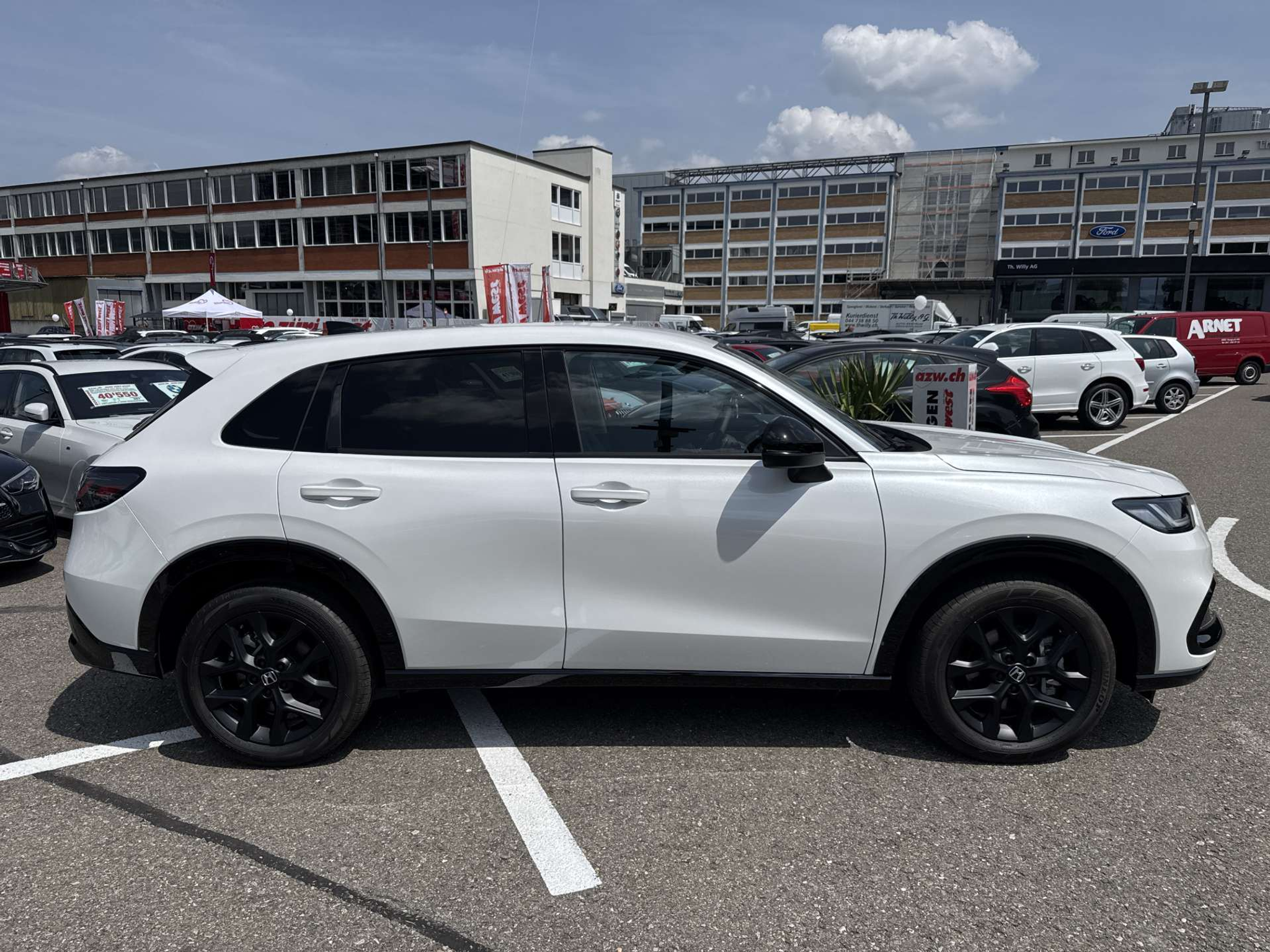 listing desktop thumbnail image 9