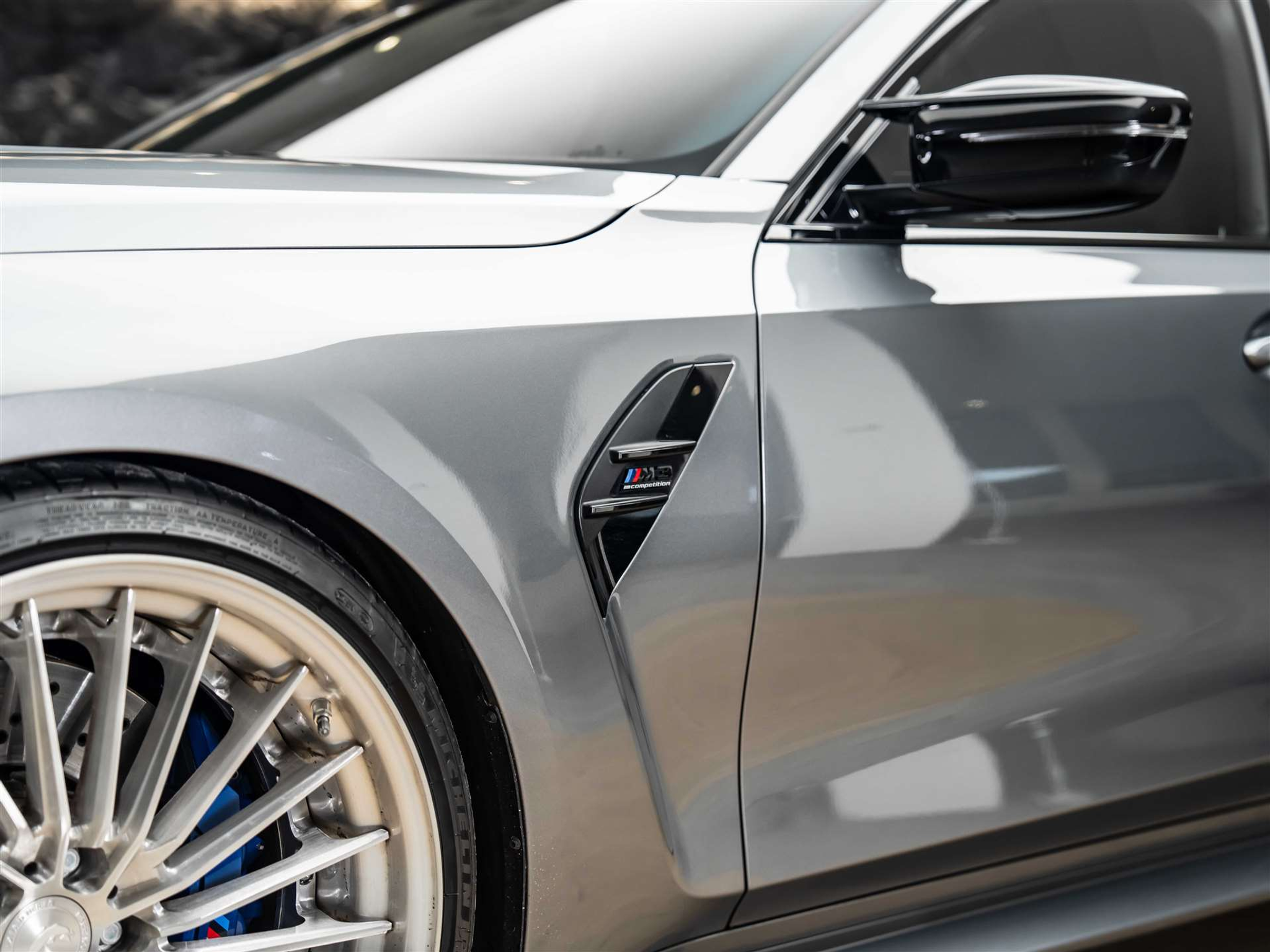 listing desktop thumbnail image 16