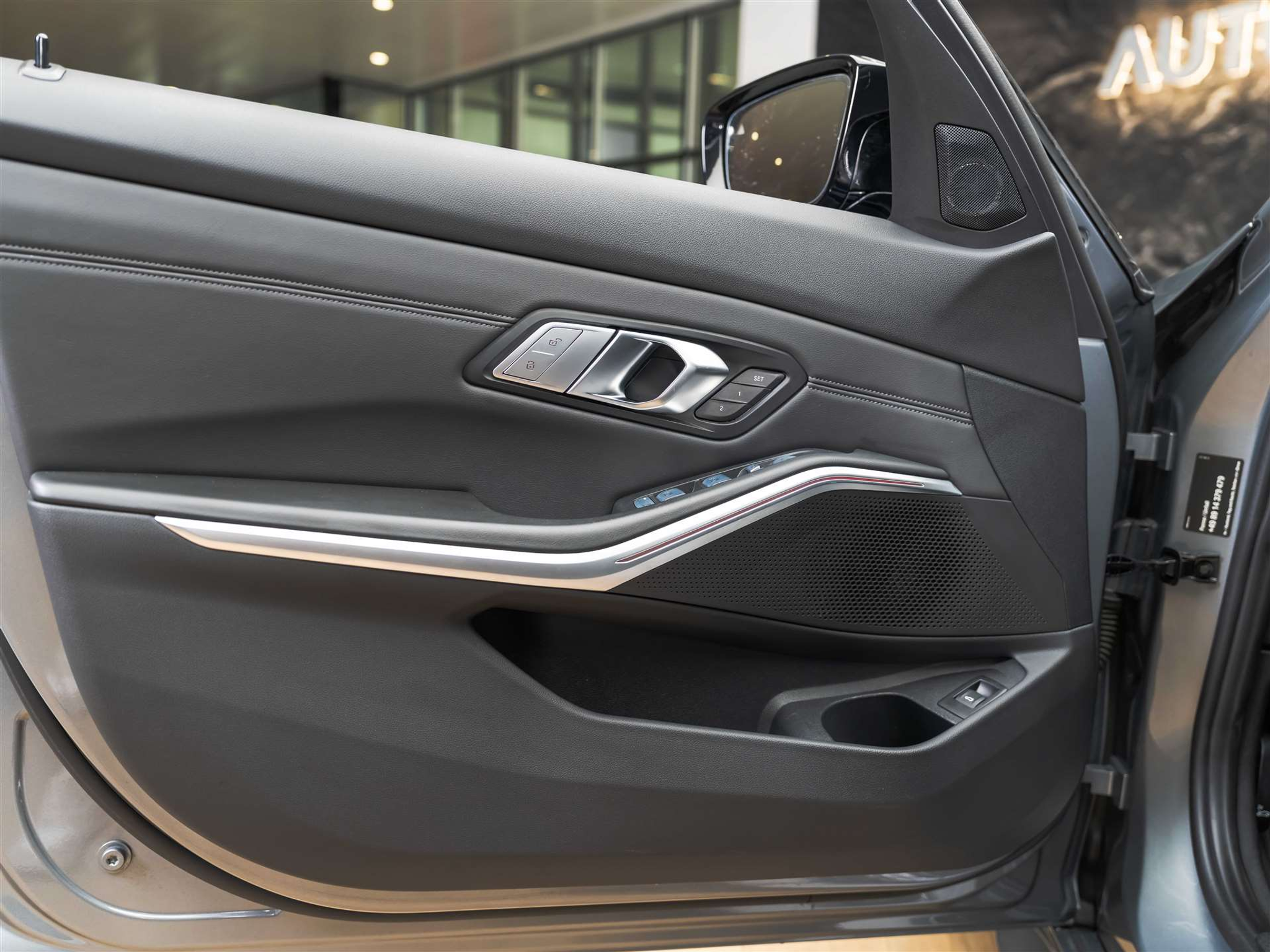 listing desktop thumbnail image 26