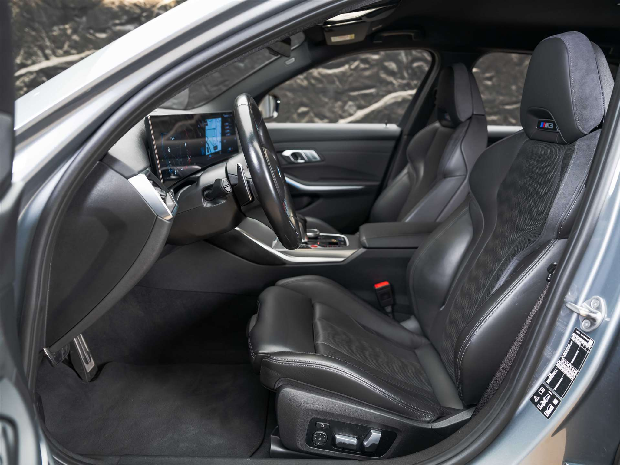 listing desktop thumbnail image 9