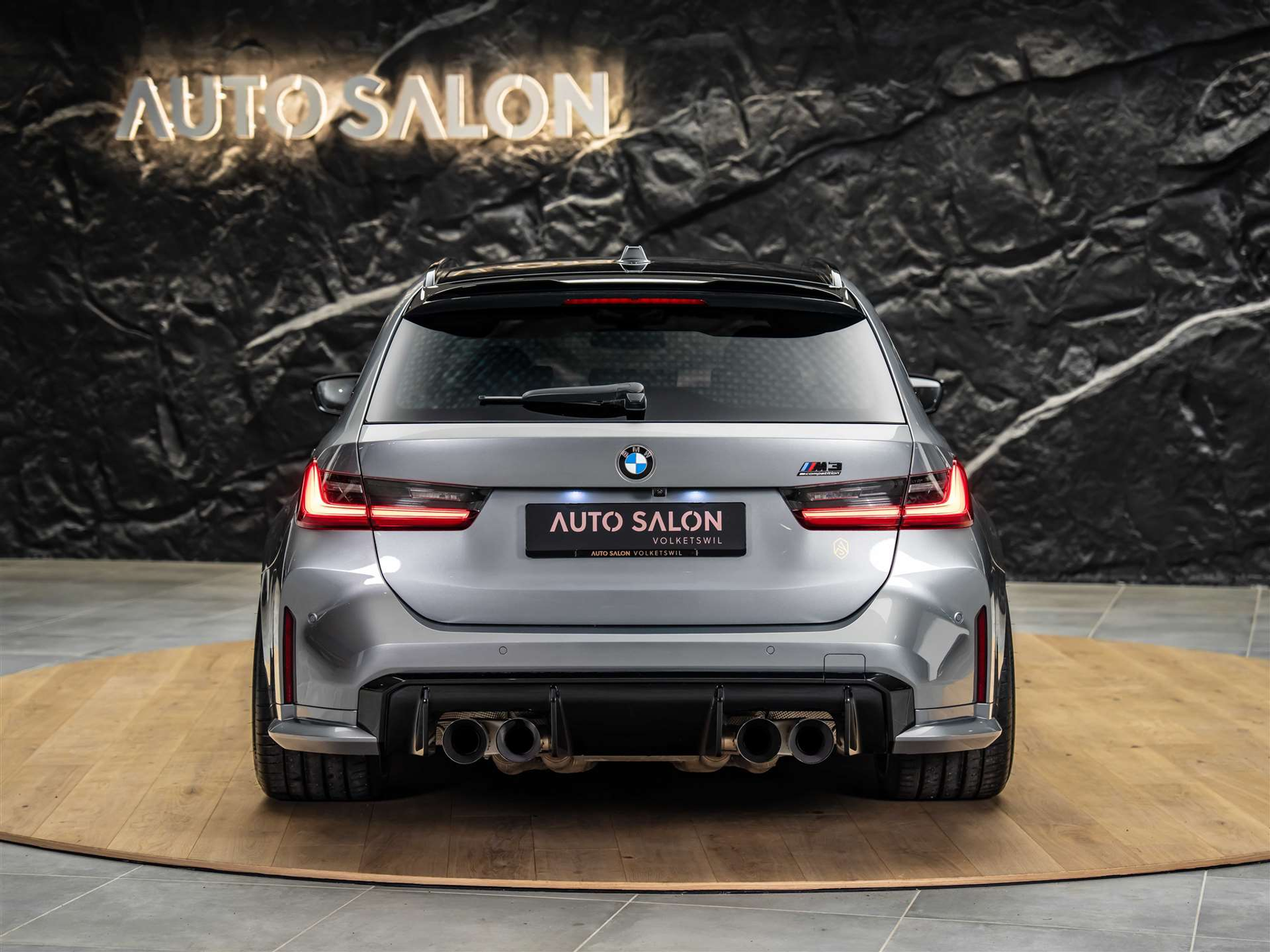 listing desktop thumbnail image 3