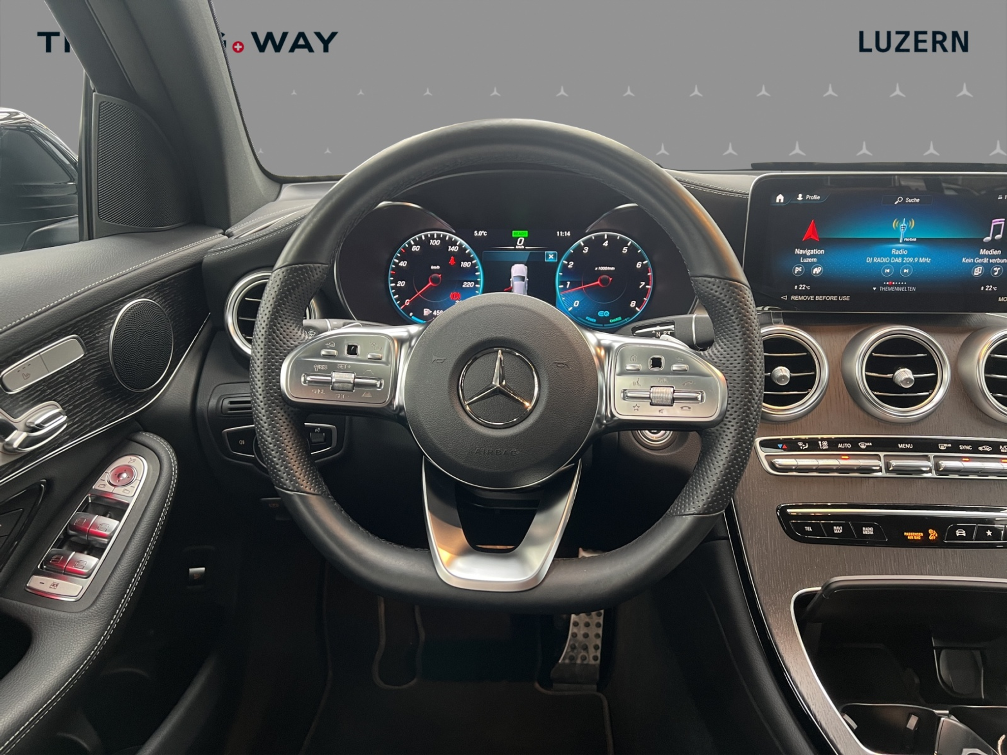 listing desktop thumbnail image 11