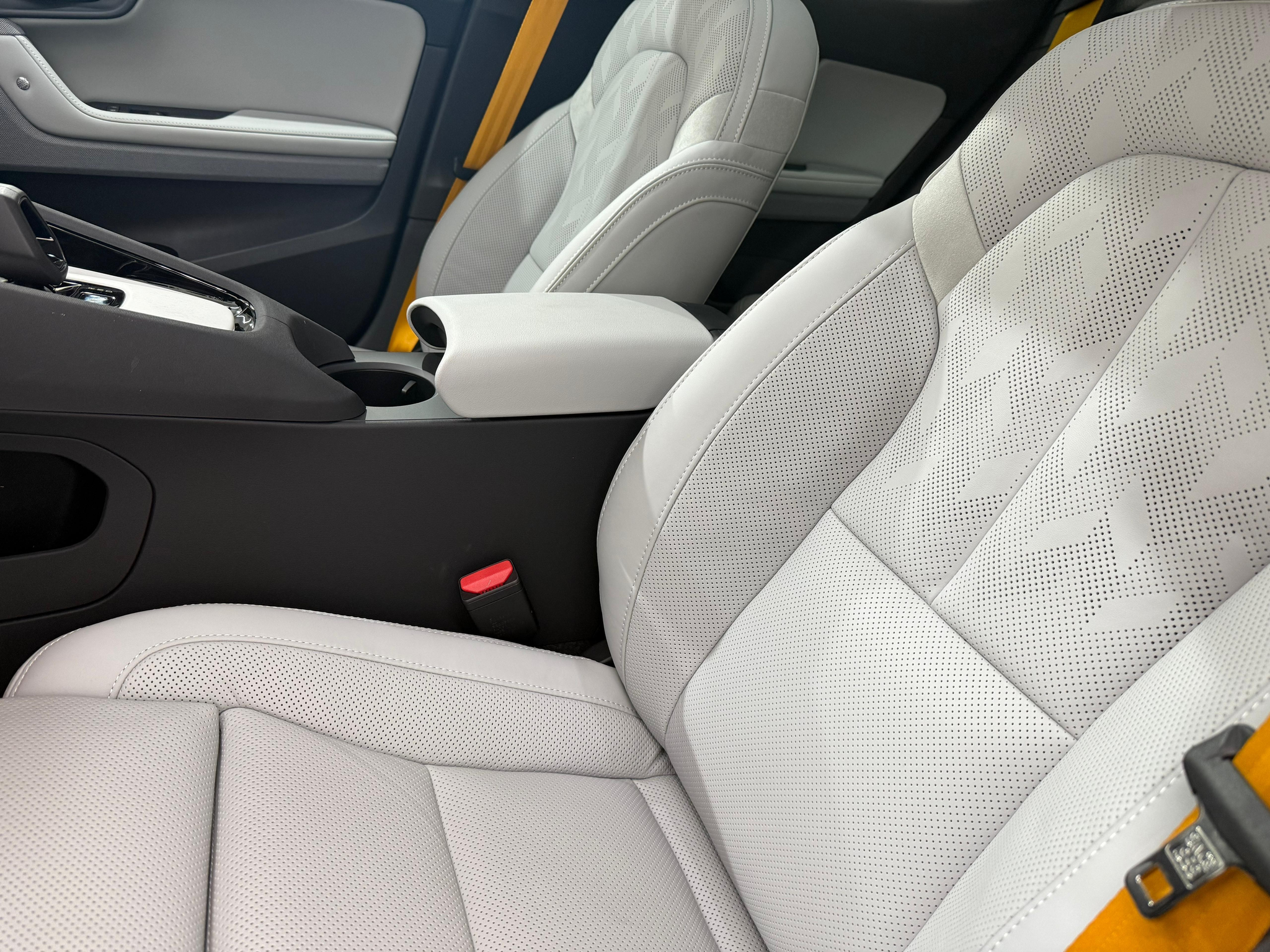 listing desktop thumbnail image 11