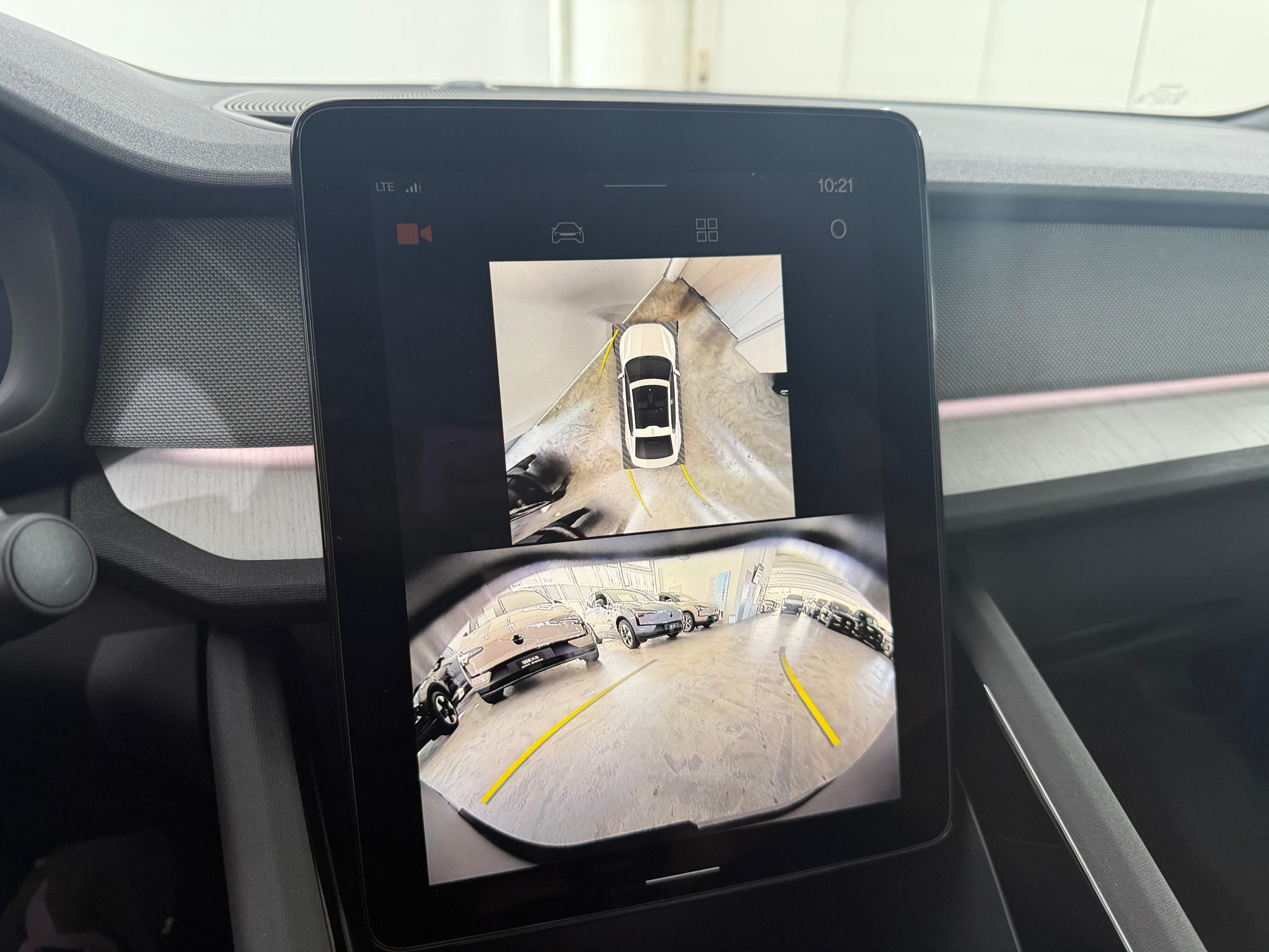 listing desktop thumbnail image 8