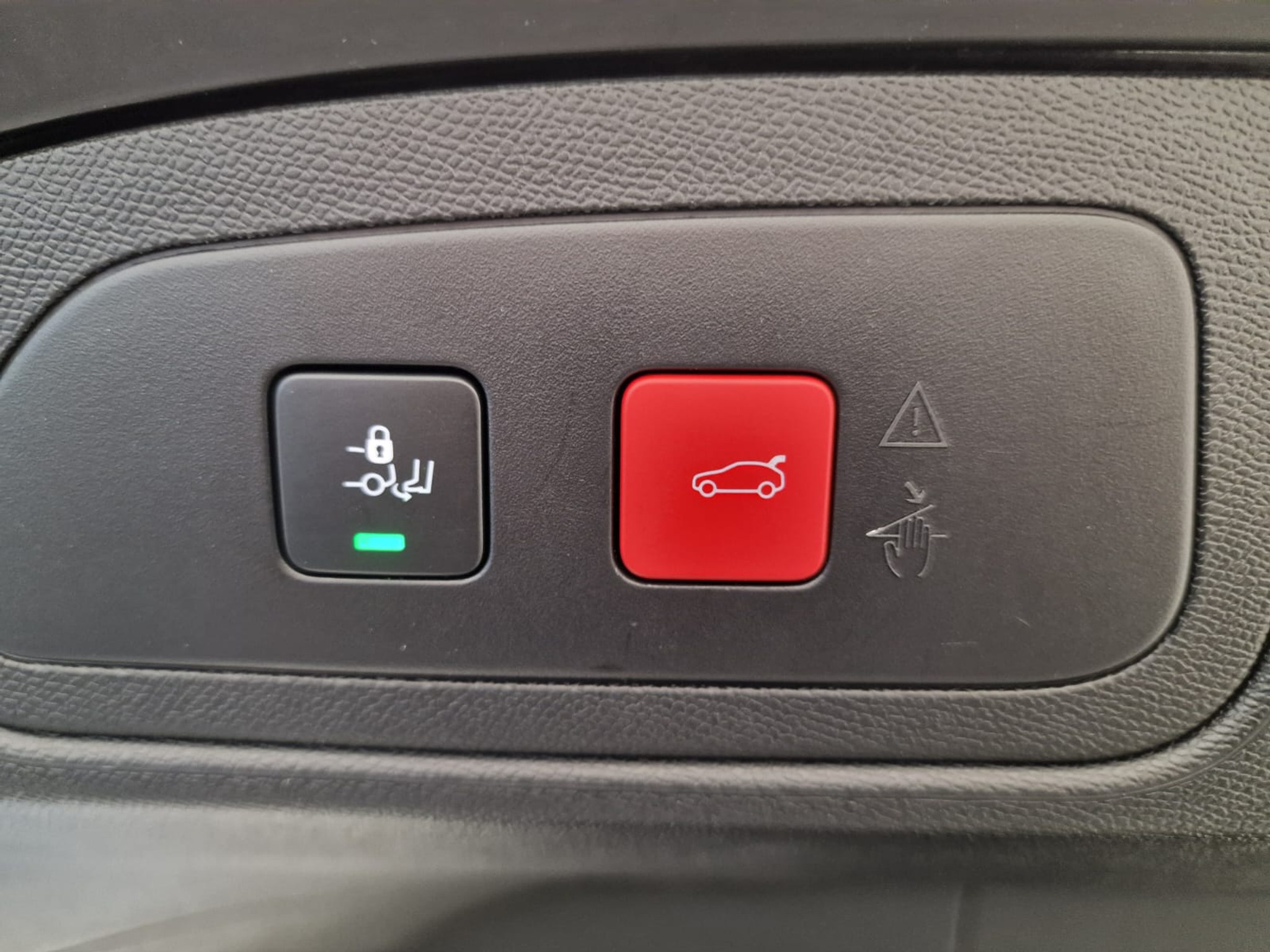 listing desktop thumbnail image 16