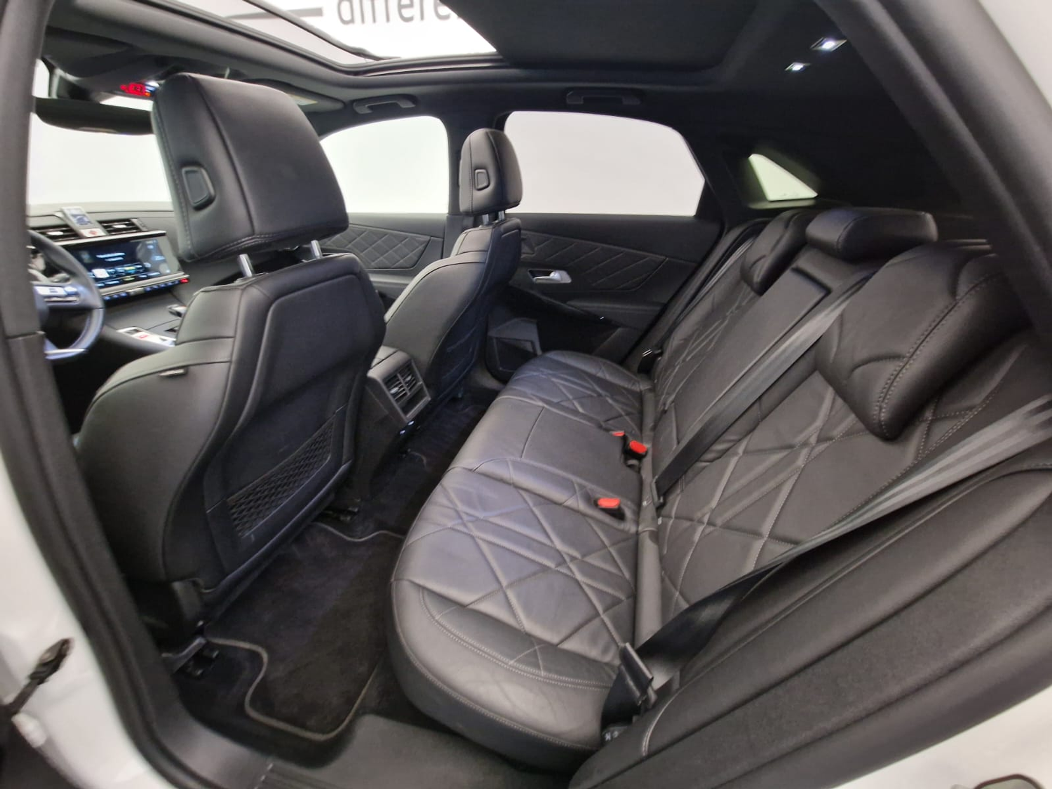 listing desktop thumbnail image 13