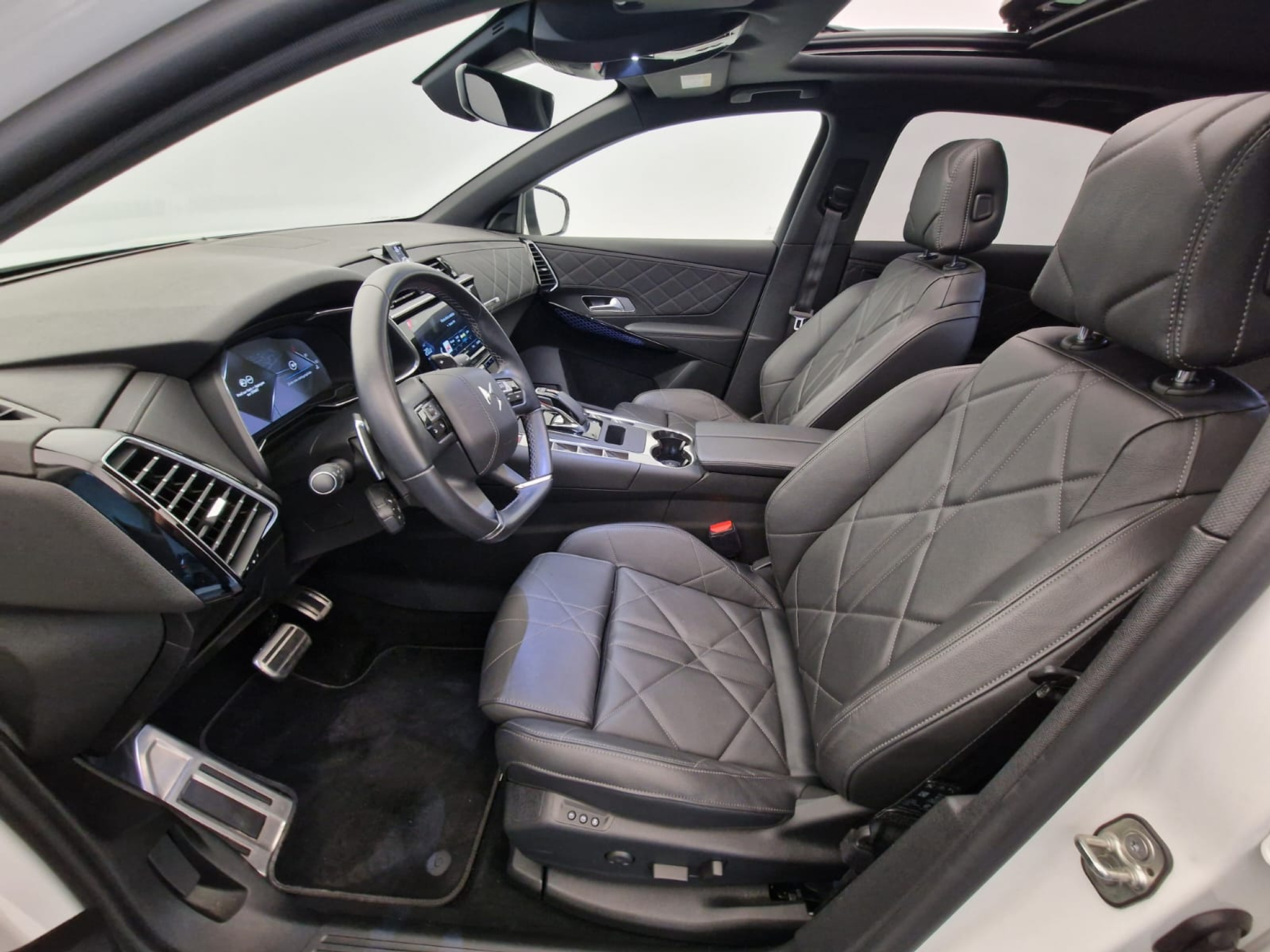 listing desktop thumbnail image 11