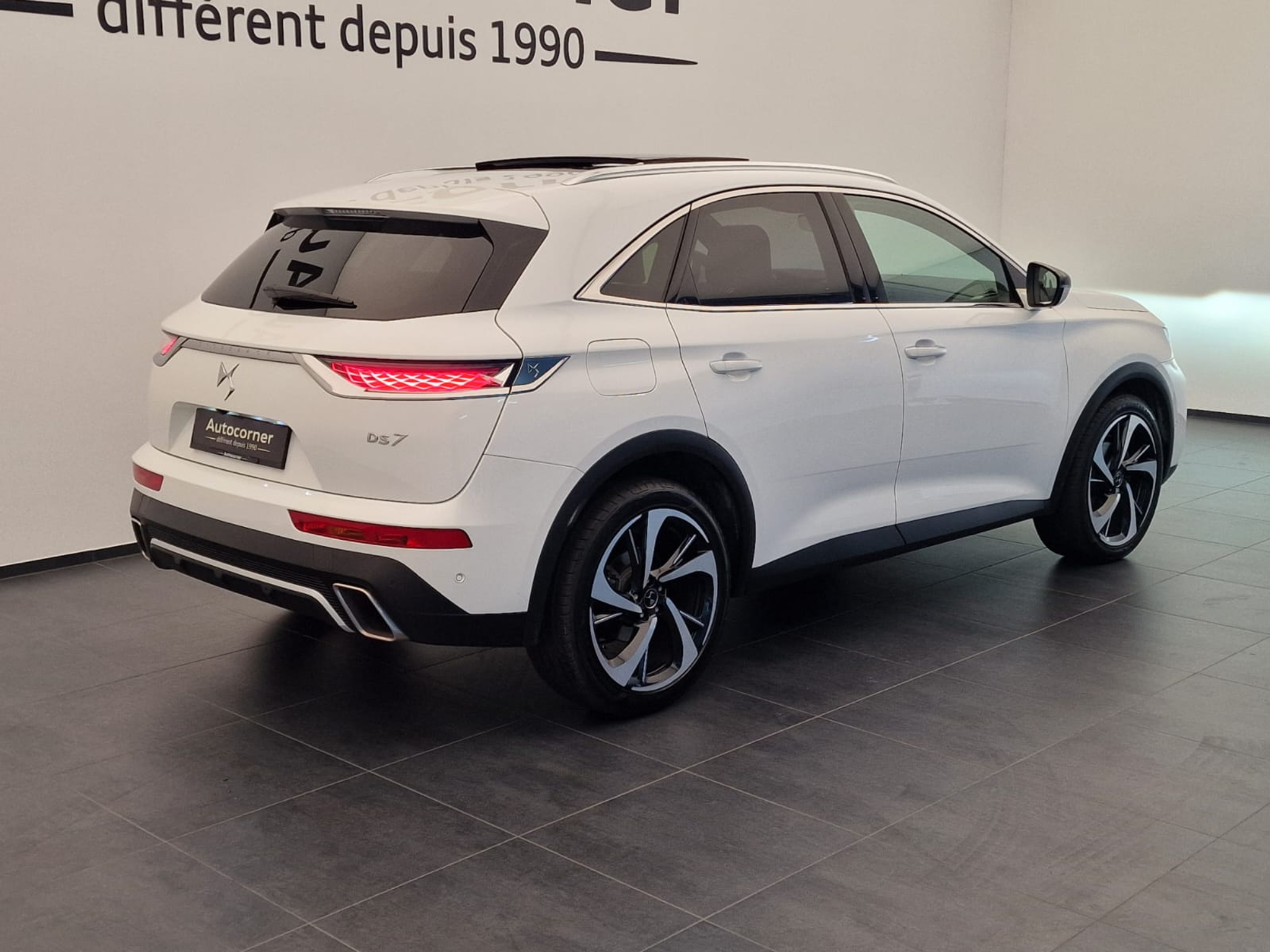 listing desktop thumbnail image 6