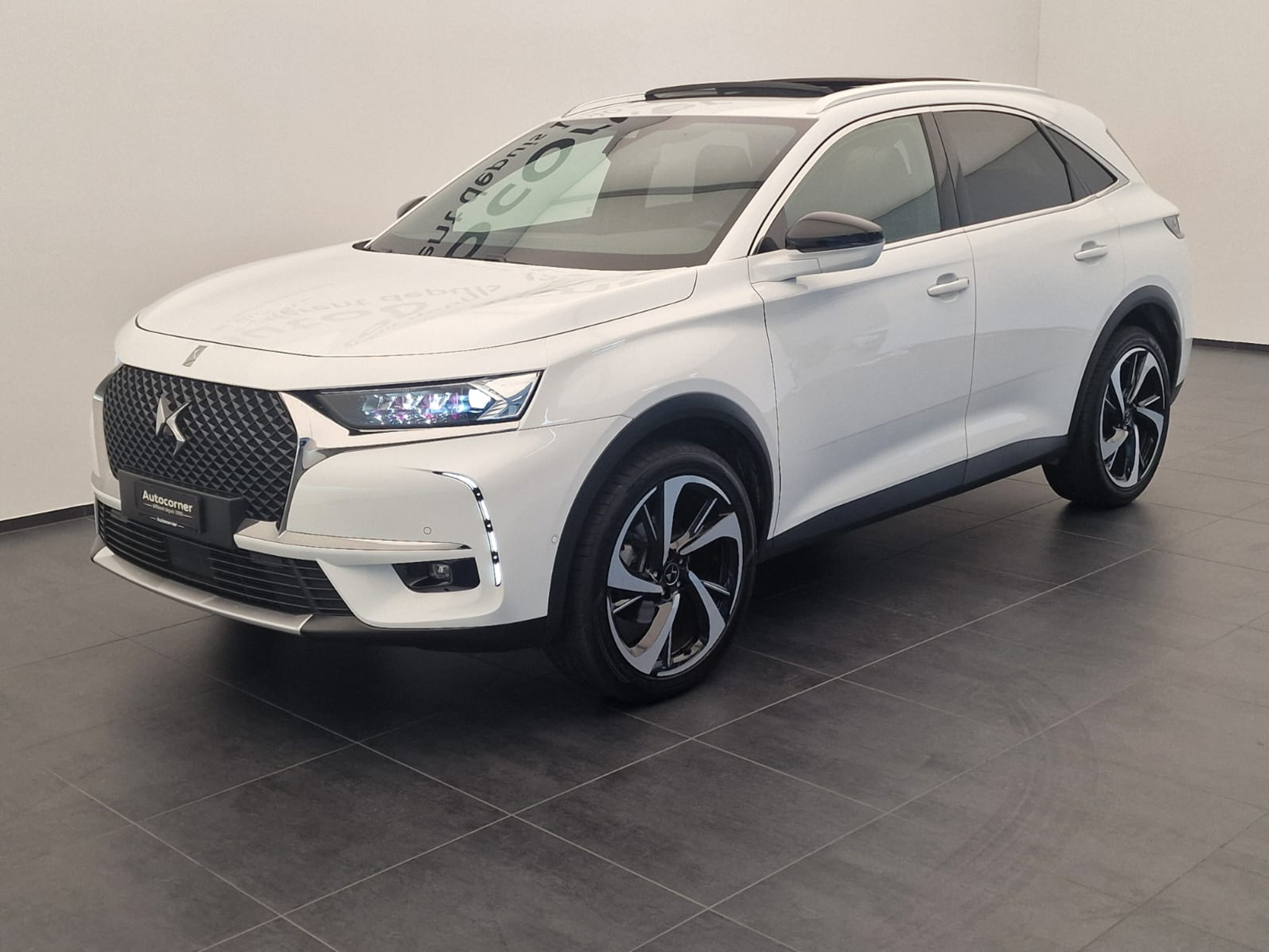 listing desktop thumbnail image 2