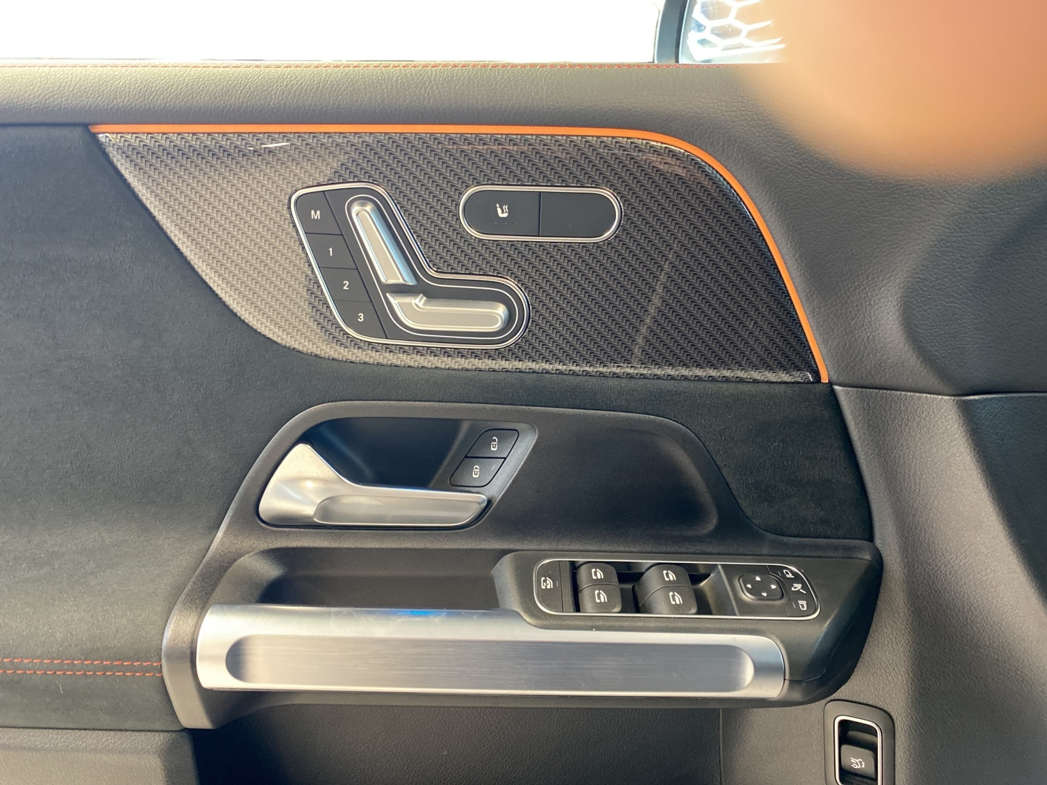 listing desktop thumbnail image 10