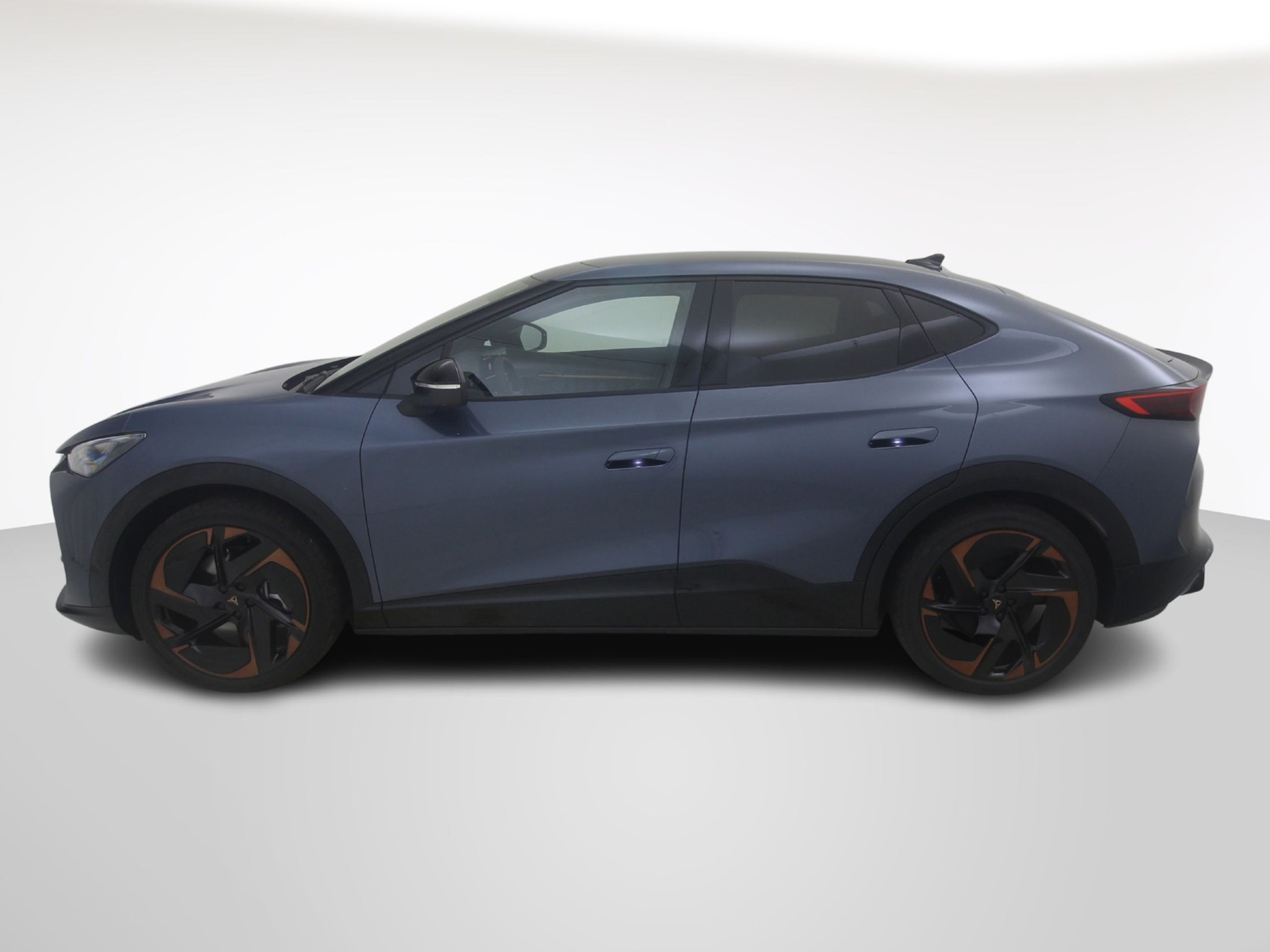 listing desktop thumbnail image 2