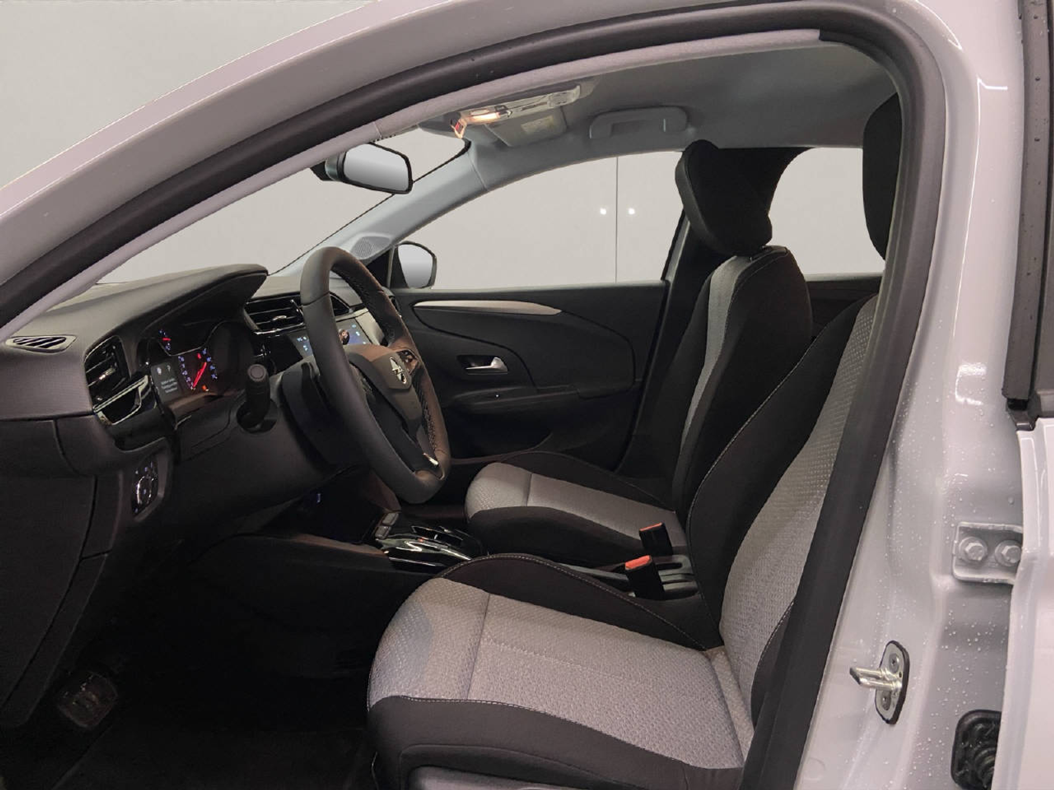 listing desktop thumbnail image 4