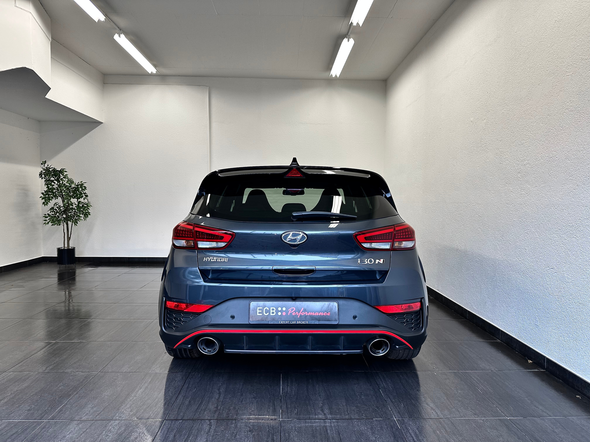 listing desktop thumbnail image 11