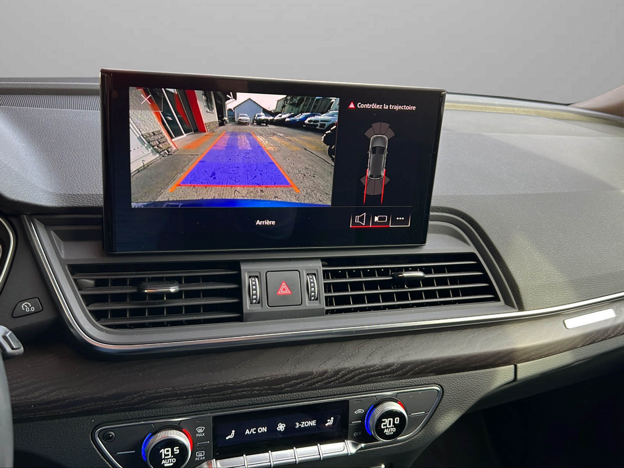 listing desktop thumbnail image 10