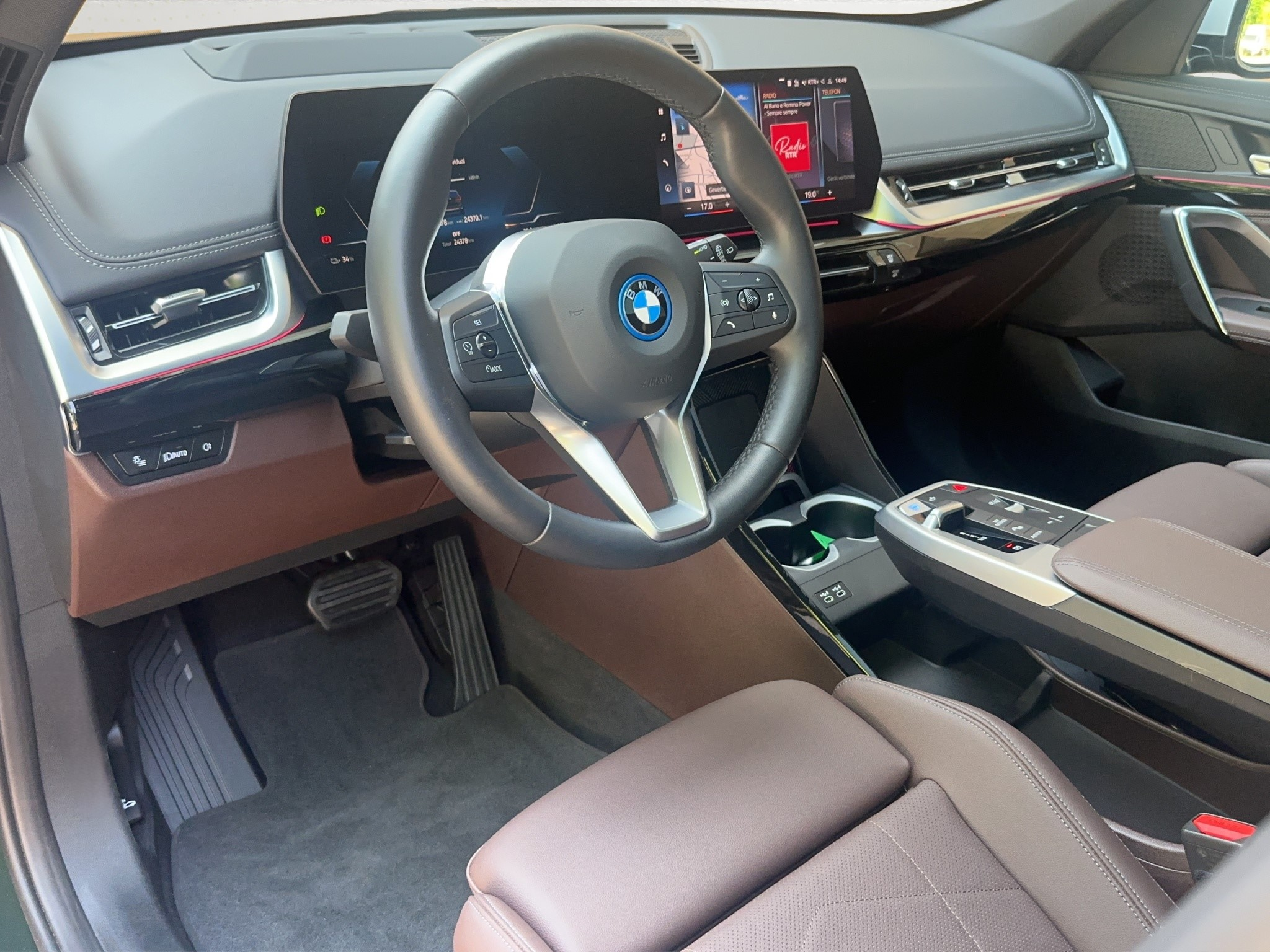 listing desktop thumbnail image 10