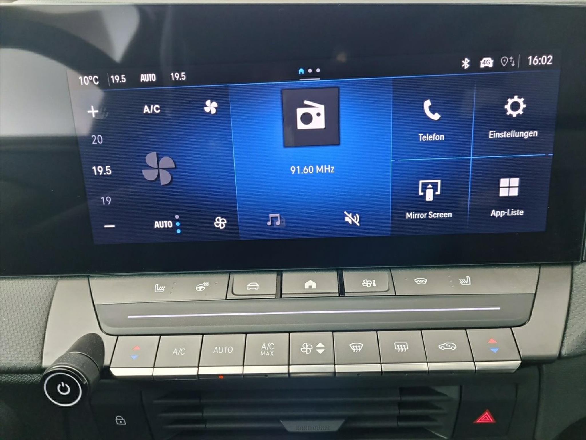 listing desktop thumbnail image 9