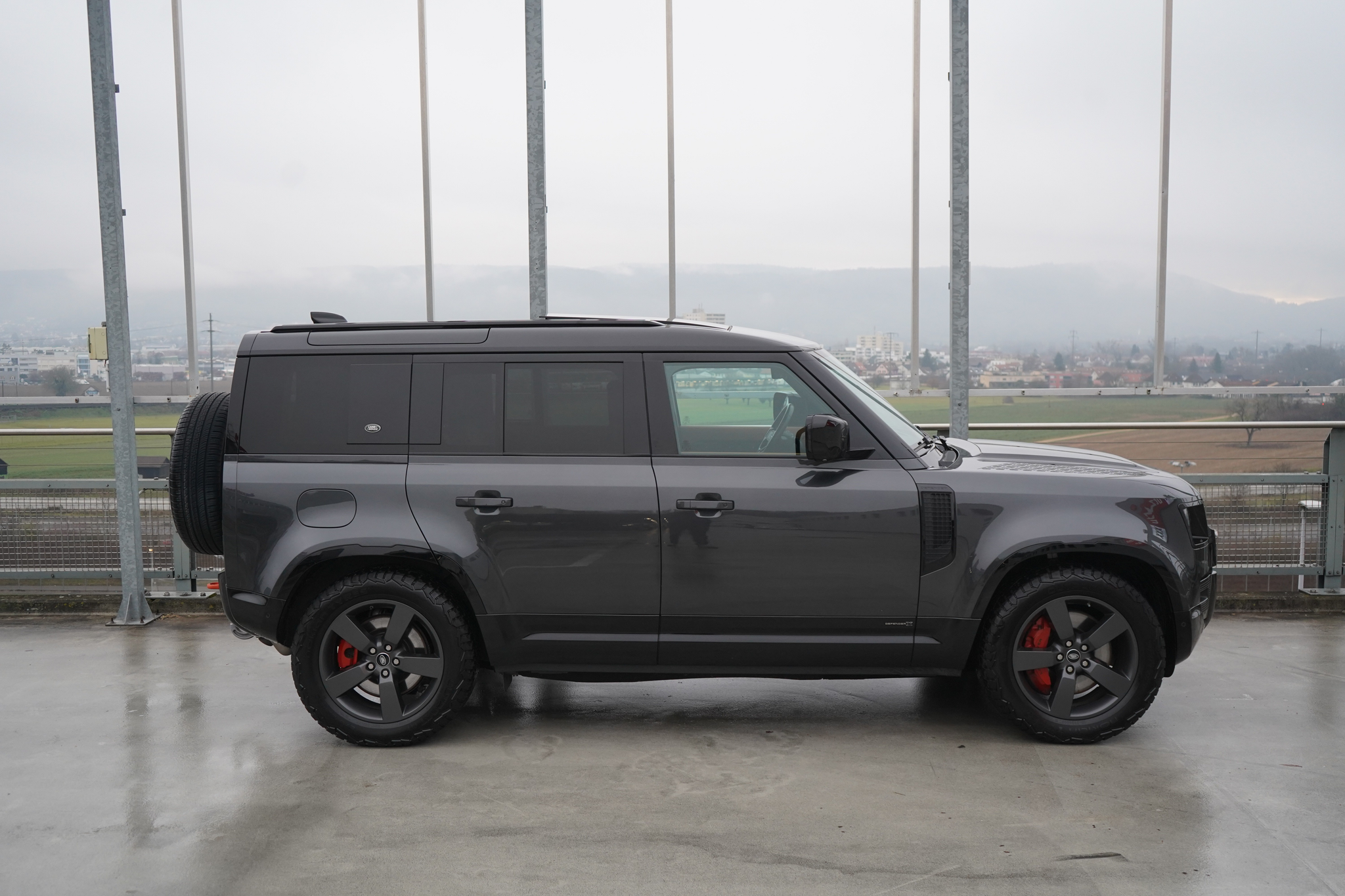 listing desktop thumbnail image 4