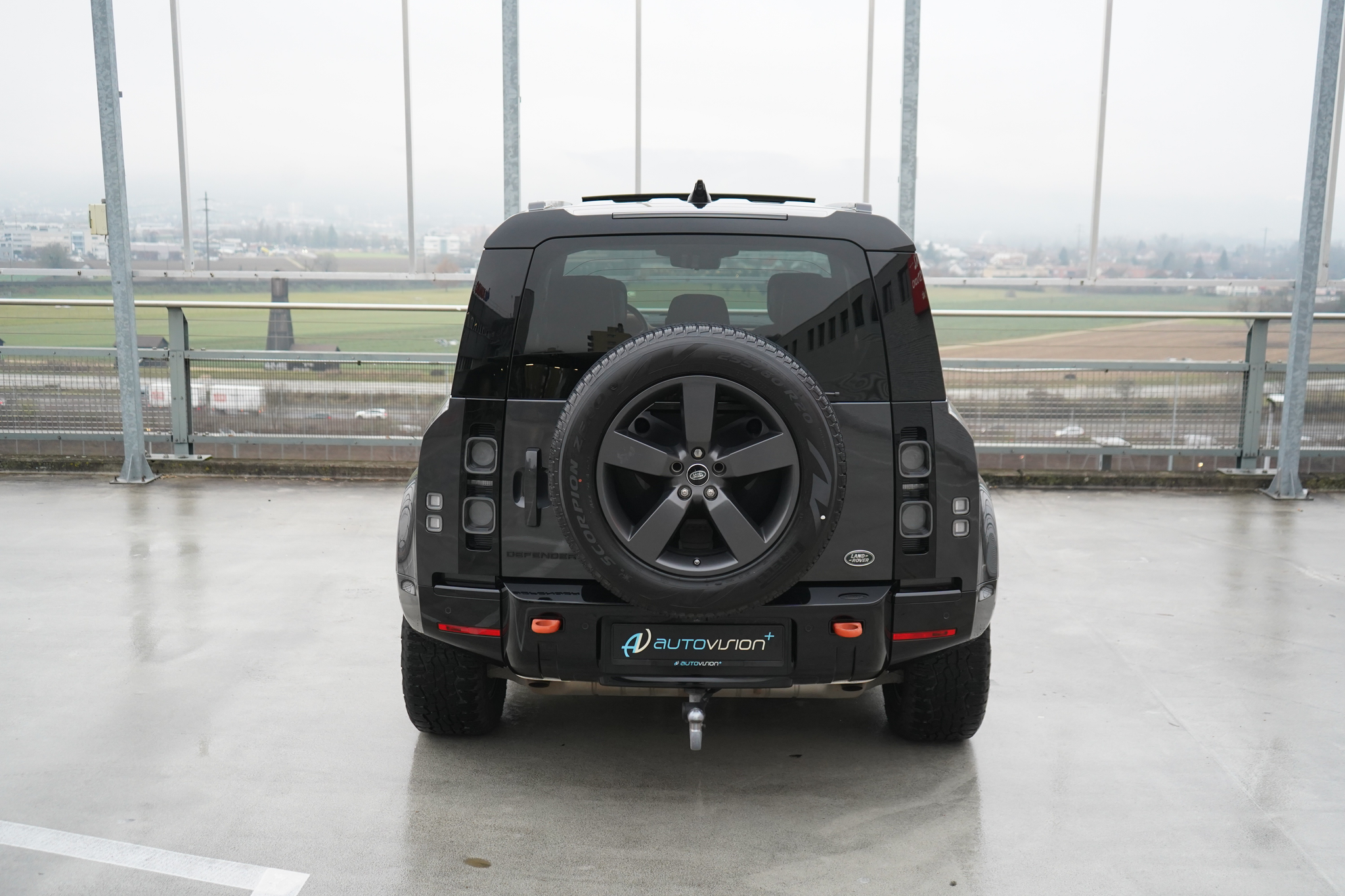 listing desktop thumbnail image 15