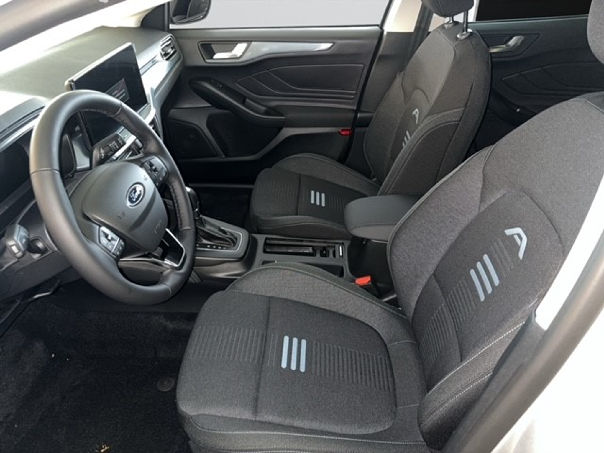 listing desktop thumbnail image 2