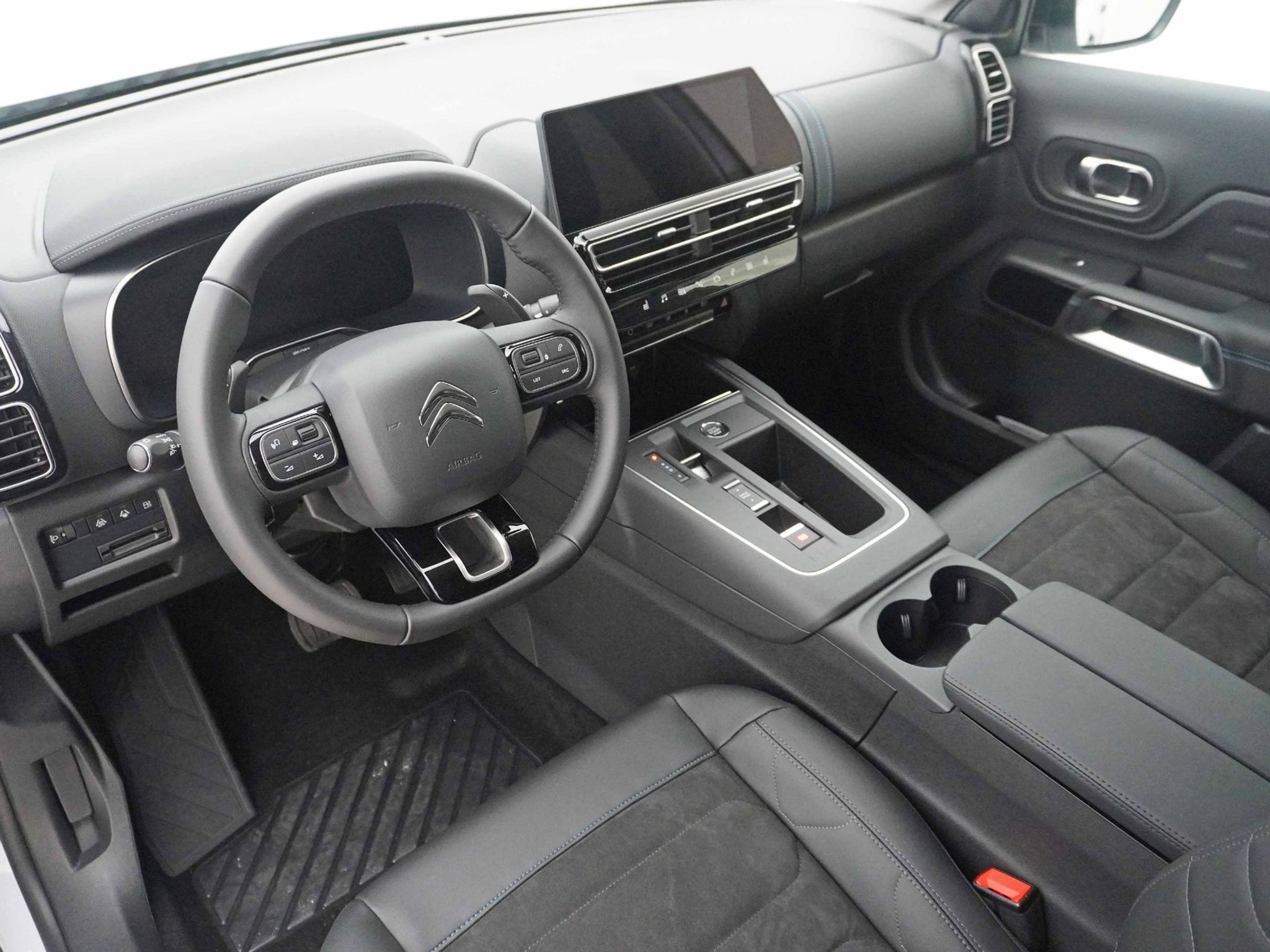 listing desktop thumbnail image 7