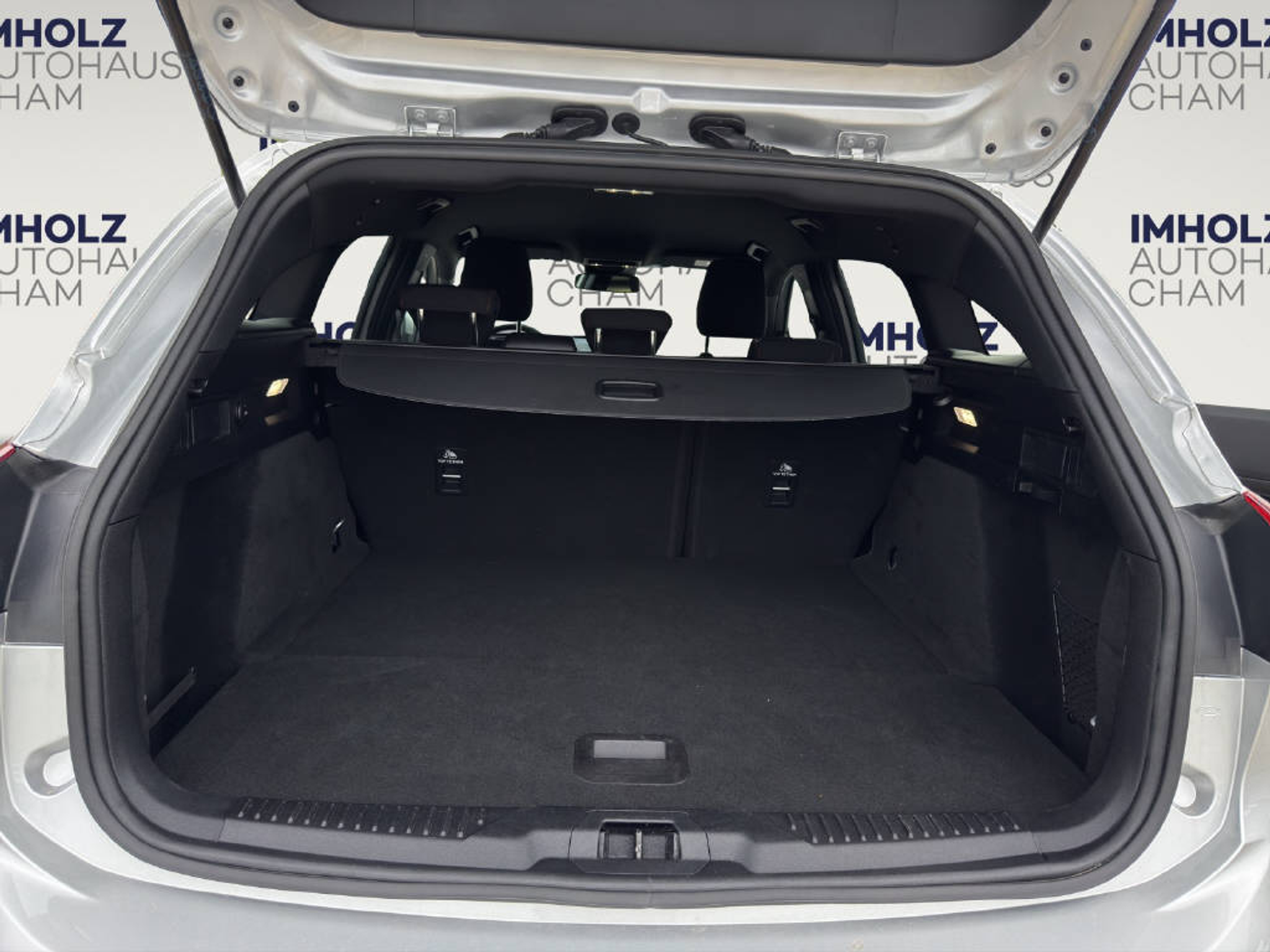 listing desktop thumbnail image 12