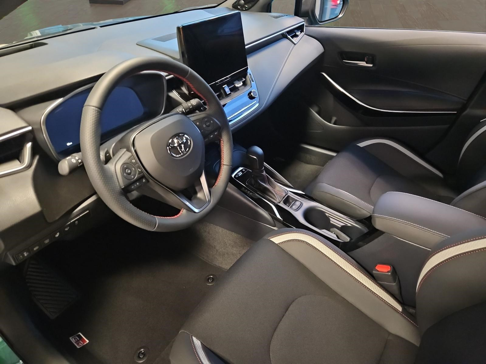 listing desktop thumbnail image 6