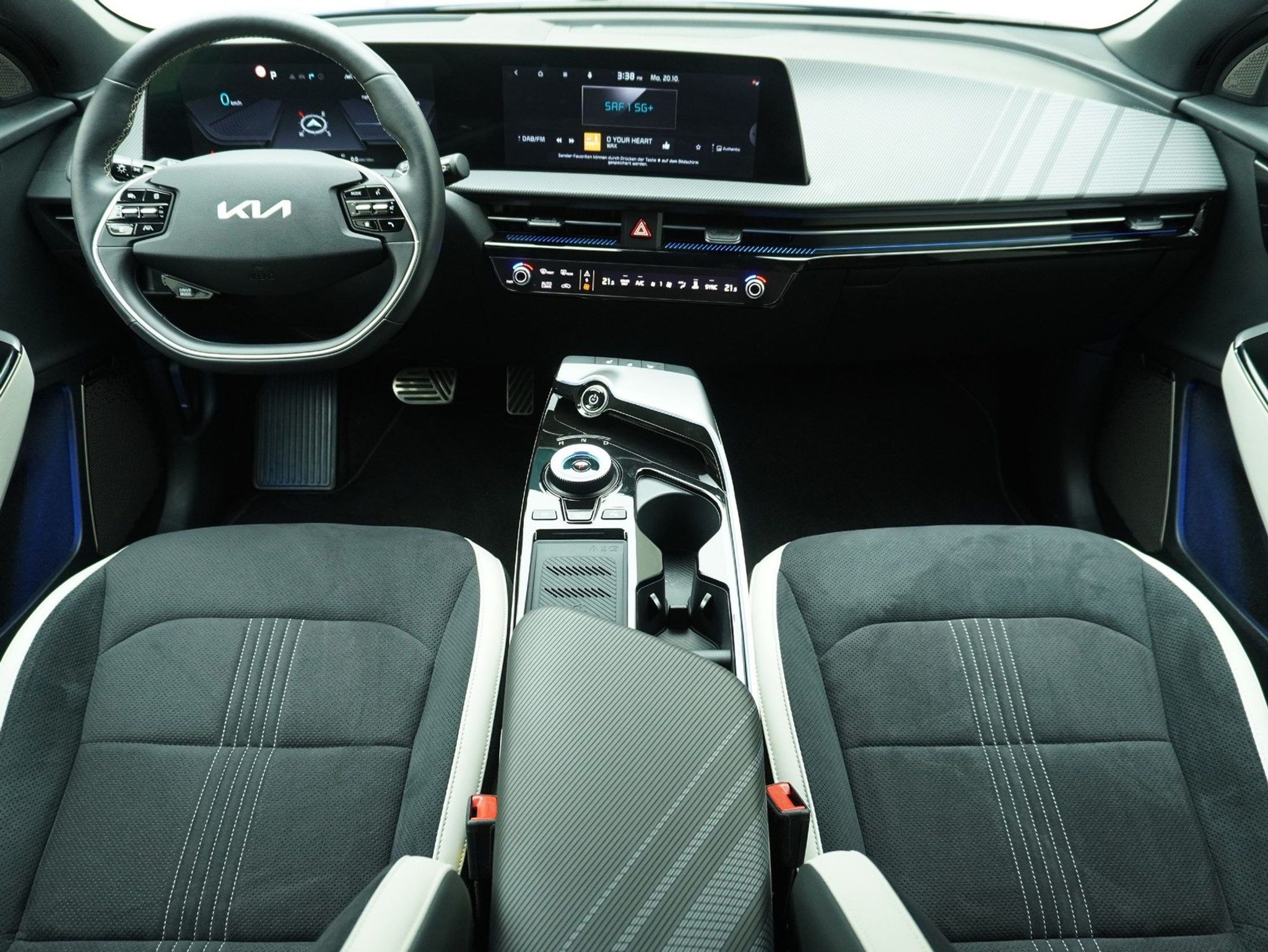 listing desktop thumbnail image 13