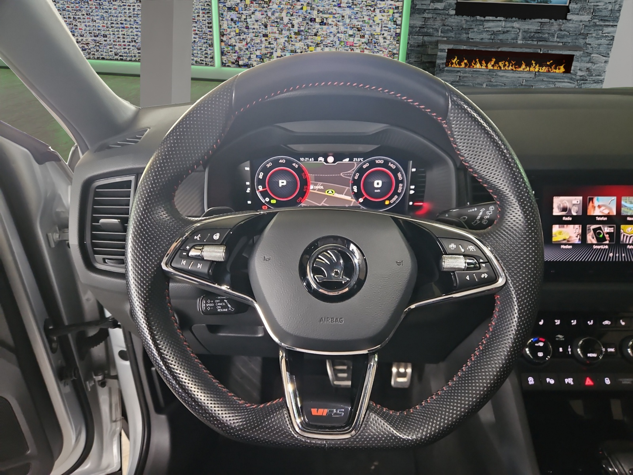 listing desktop thumbnail image 11