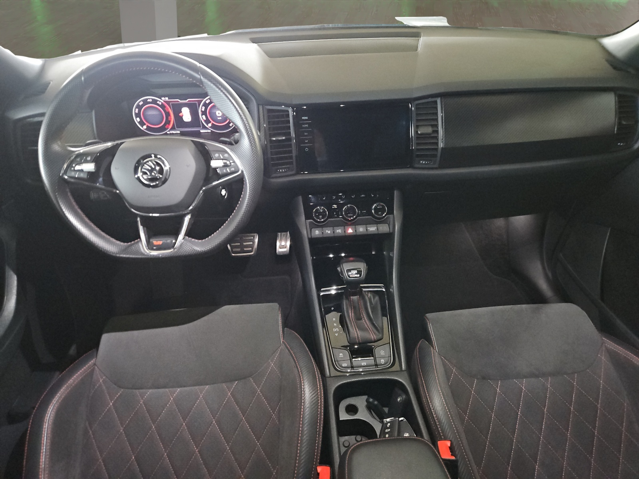 listing desktop thumbnail image 7