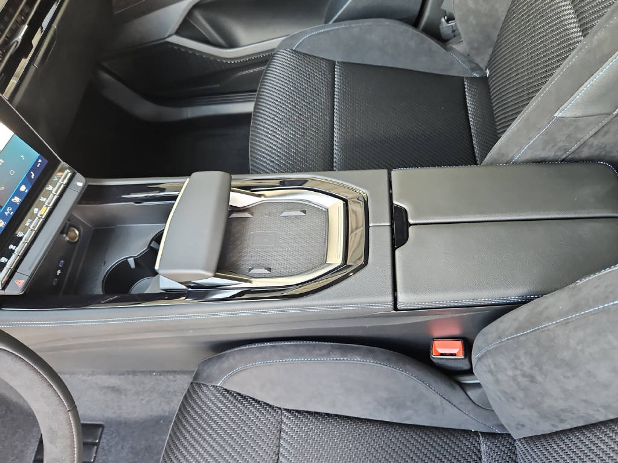 listing desktop thumbnail image 9