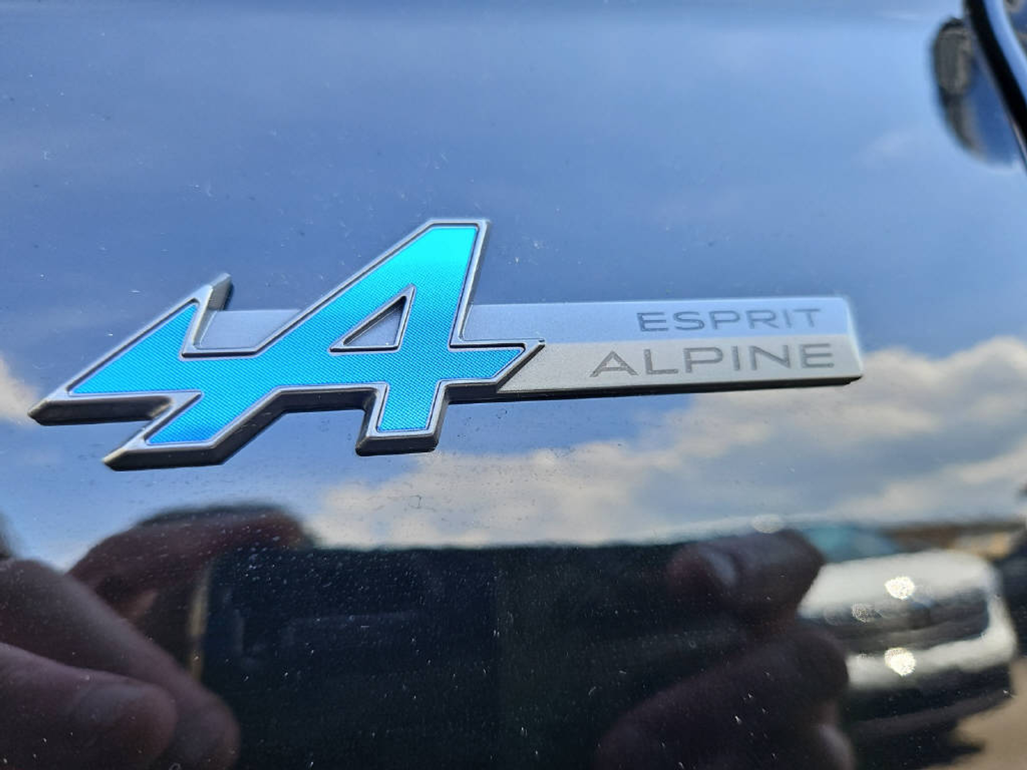 listing desktop thumbnail image 11