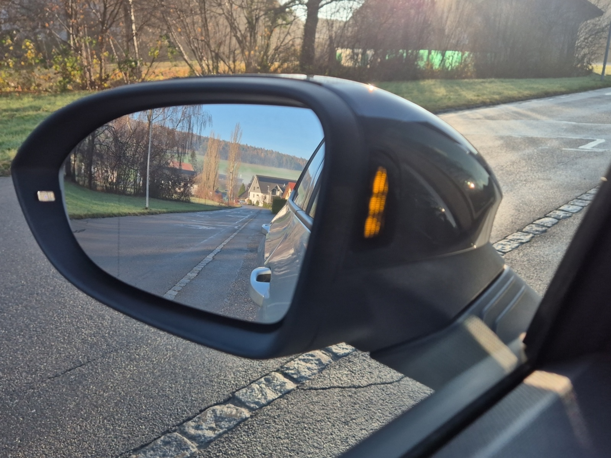 listing desktop thumbnail image 22