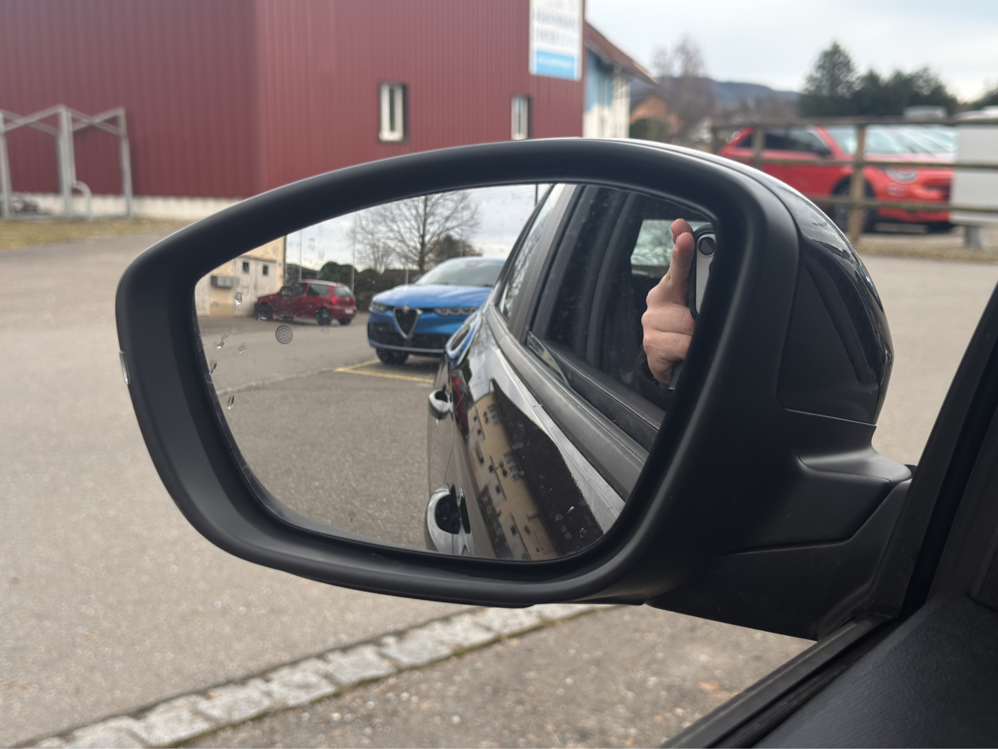 listing desktop thumbnail image 22