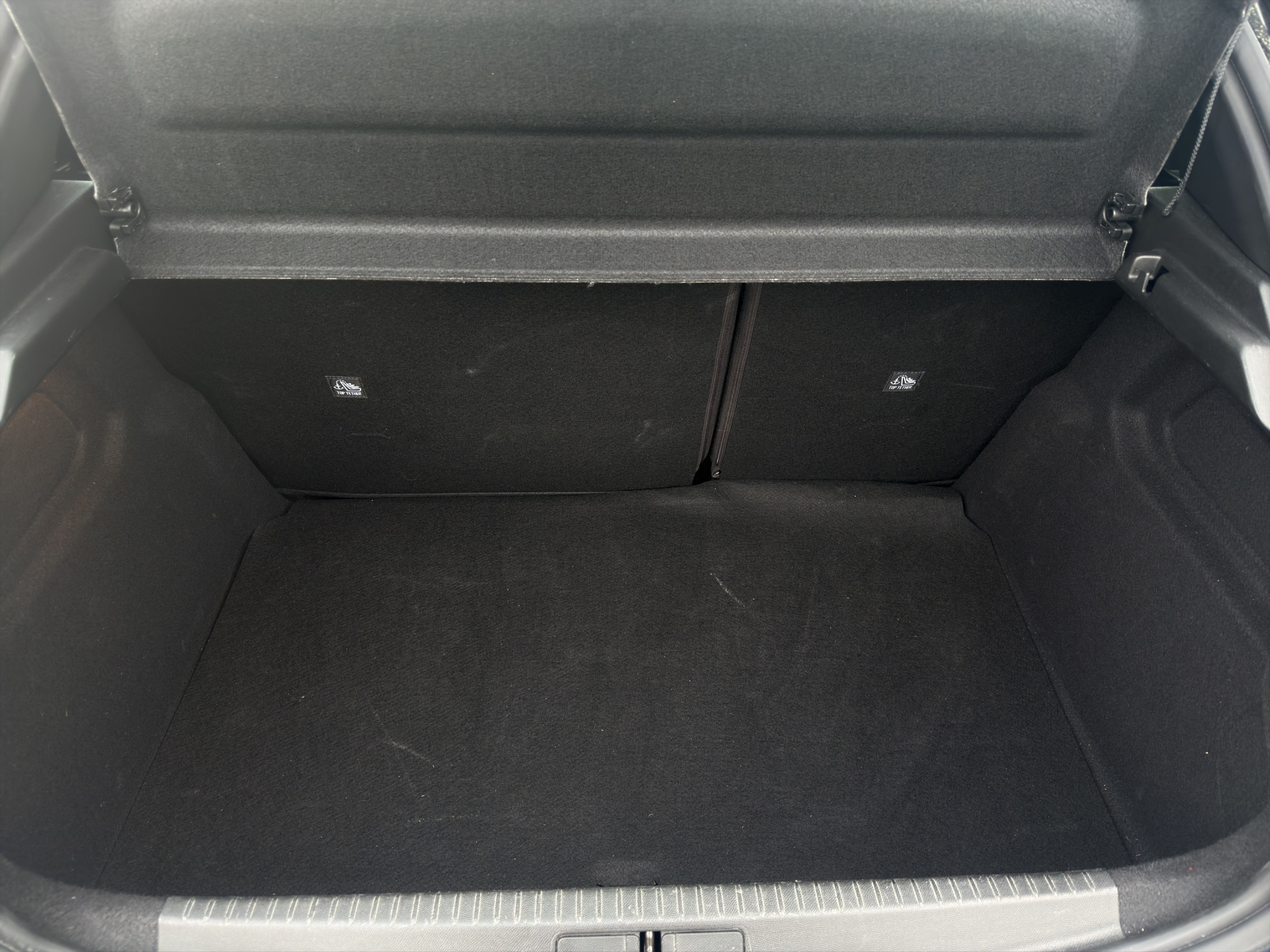 listing desktop thumbnail image 17