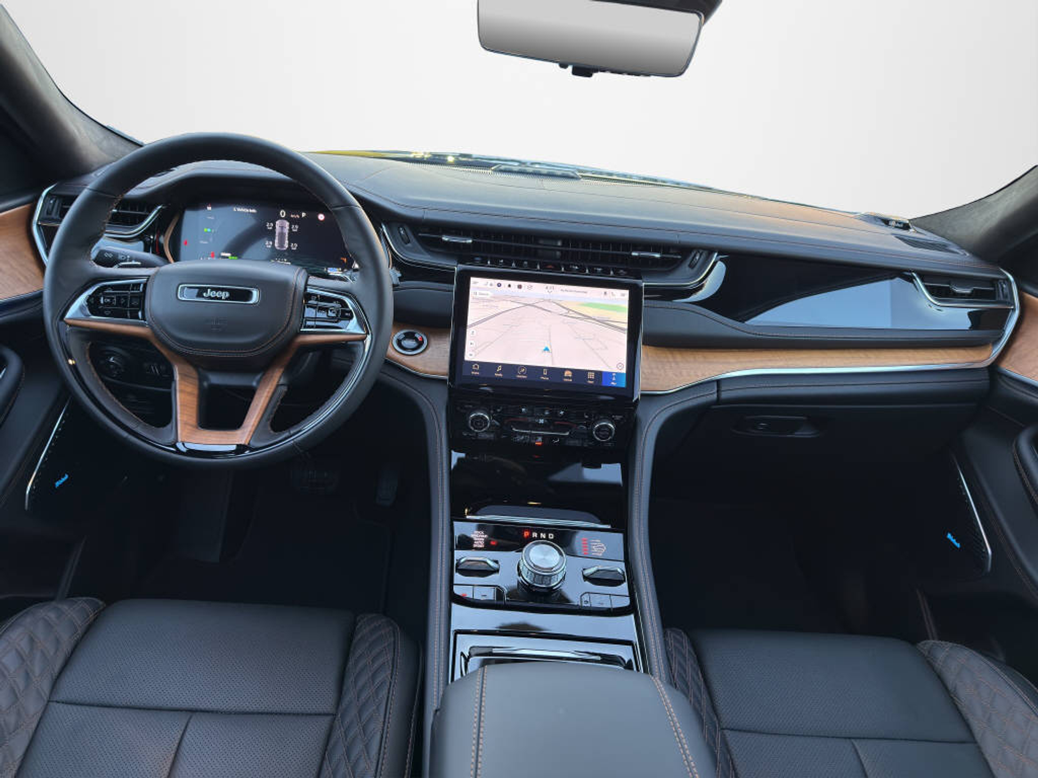 listing desktop thumbnail image 13