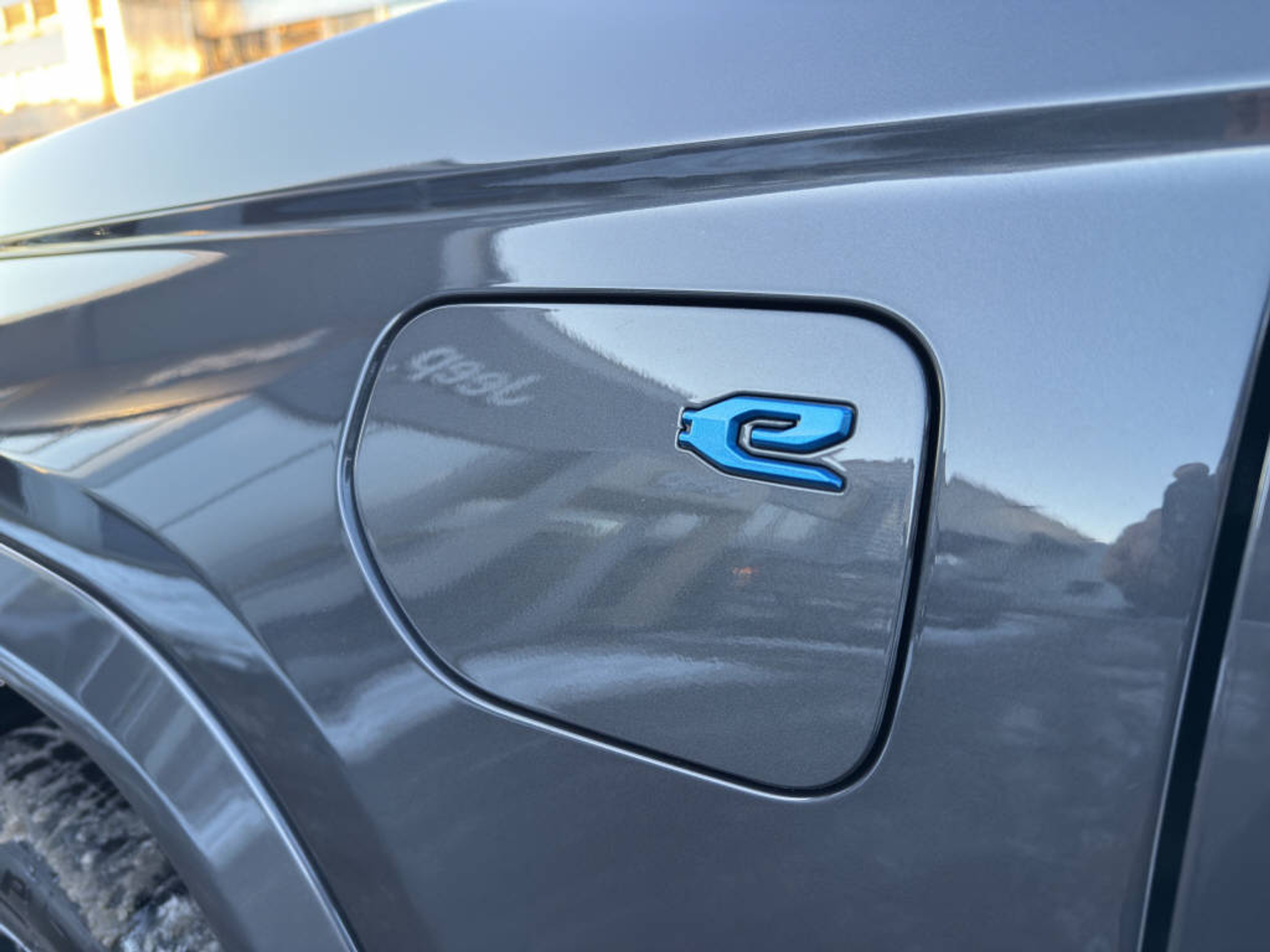 listing desktop thumbnail image 17