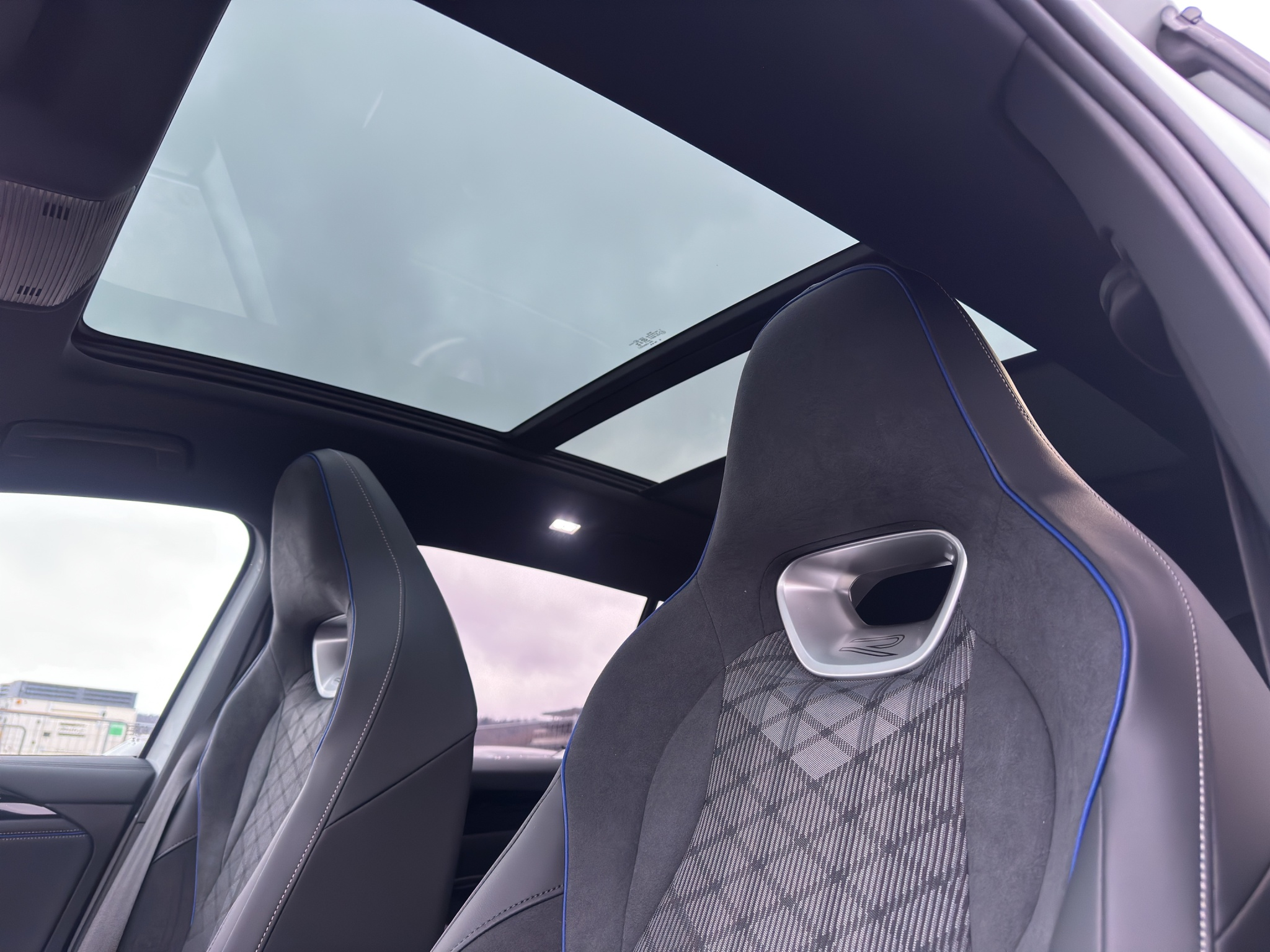 listing desktop thumbnail image 12