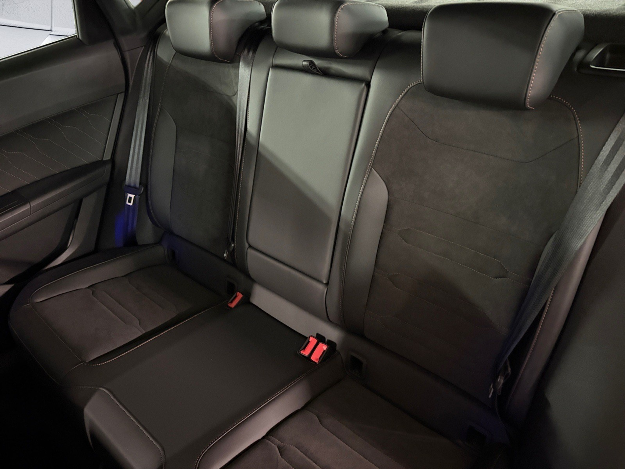 listing desktop thumbnail image 14